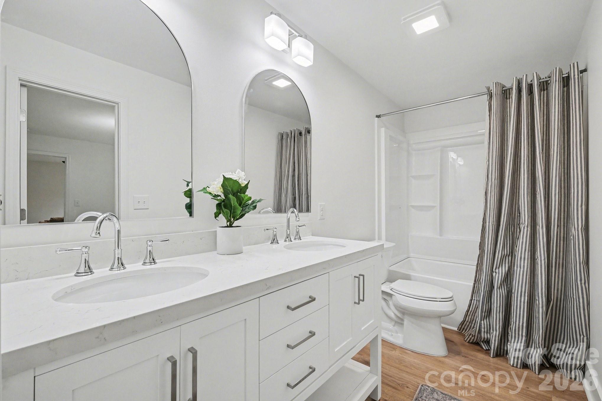 353 Kelly Street — Statesville