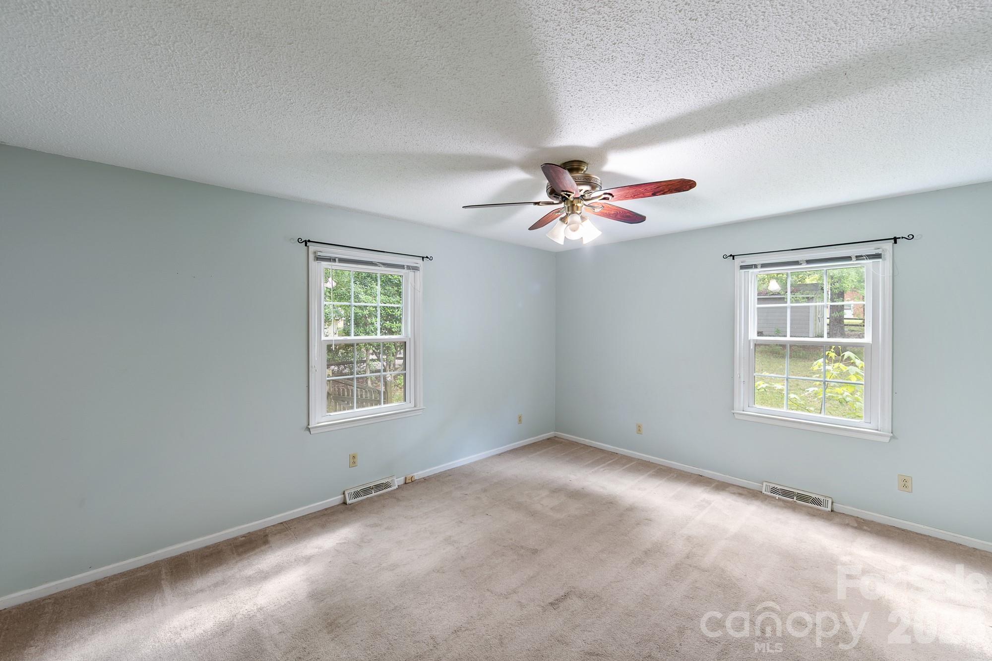 1107 Hardin Drive — Shelby