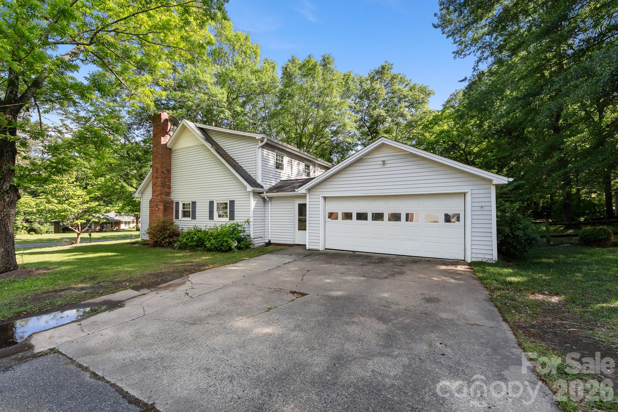 1107 Hardin Drive — Shelby