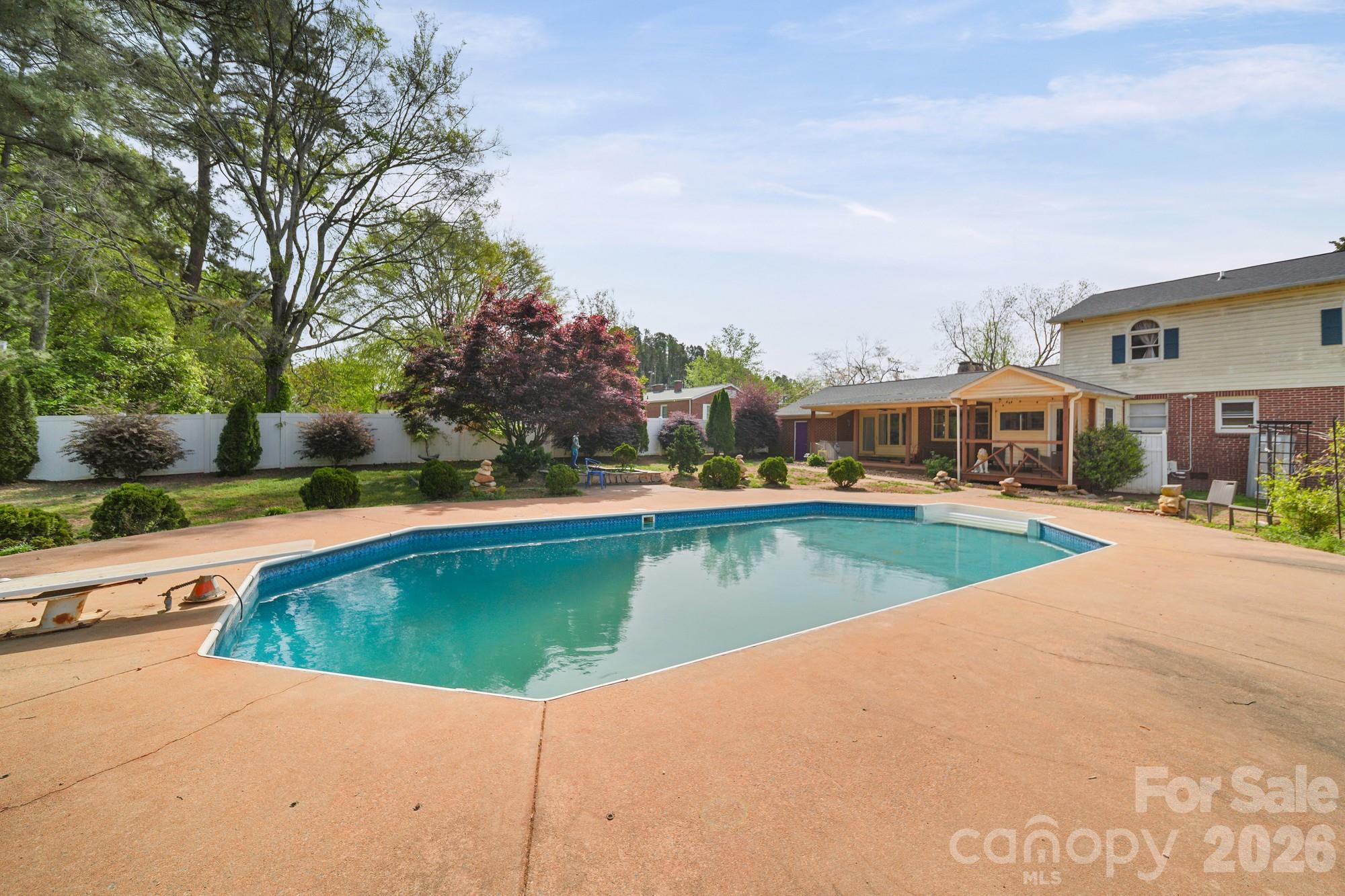 253 Allenton Street — Norwood