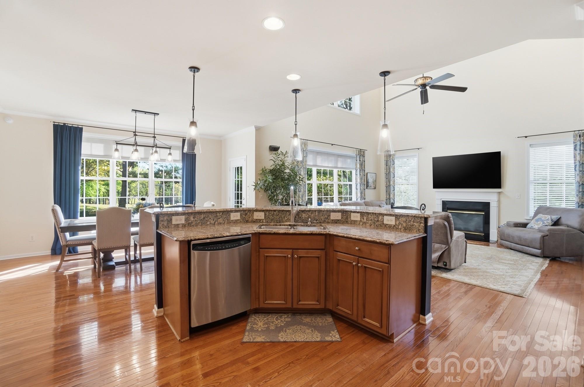 6712 Old Persimmon Drive — Charlotte