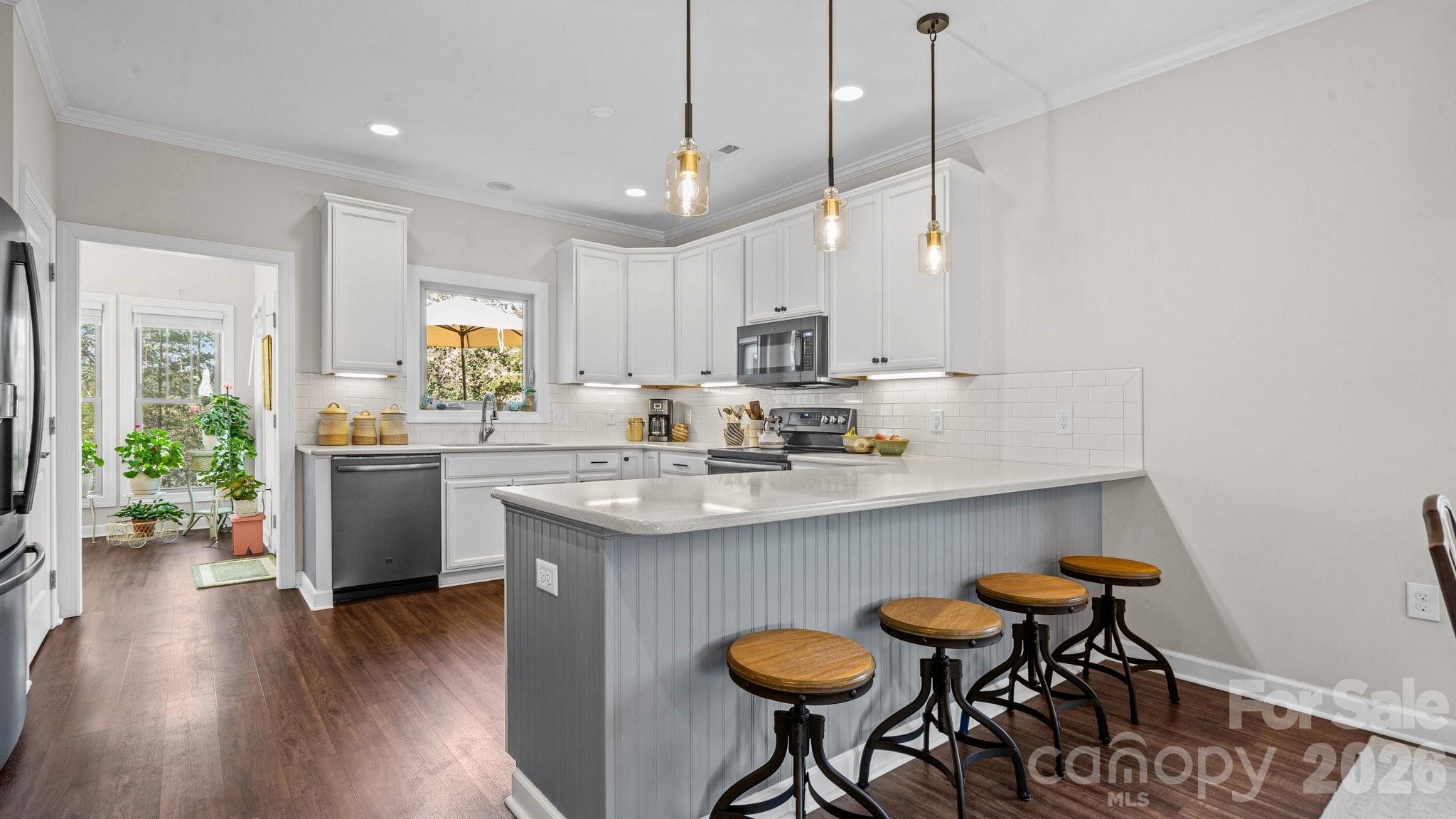 830 Iris Lane — Newton