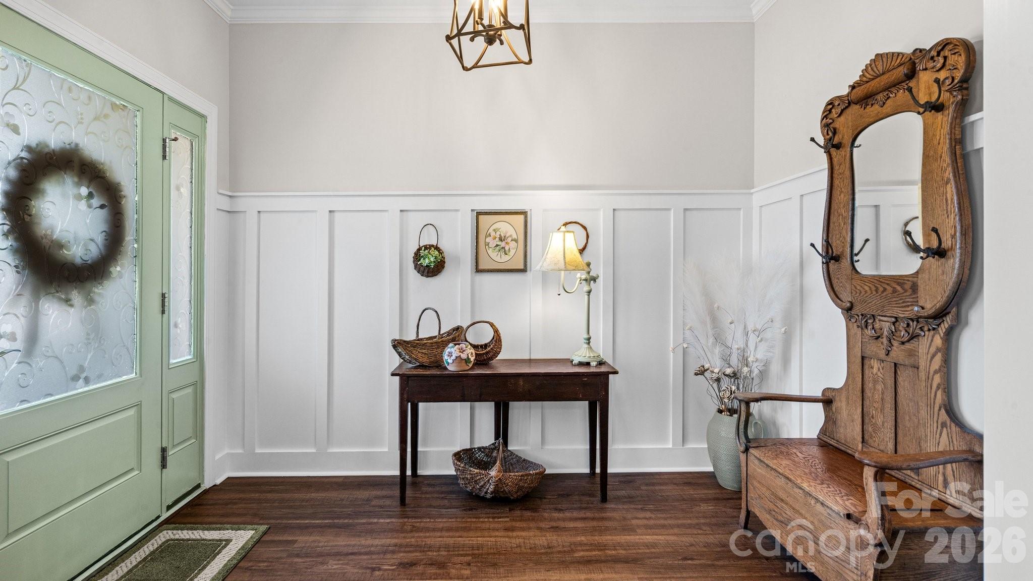 830 Iris Lane — Newton
