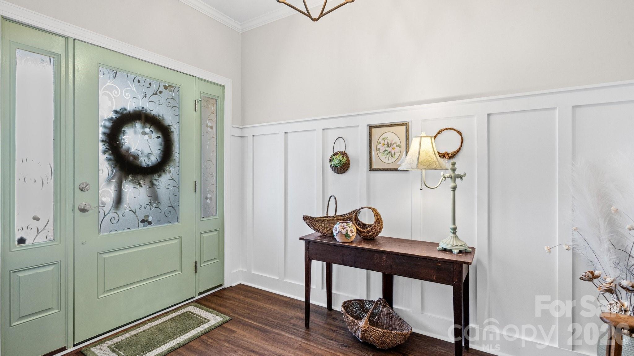 830 Iris Lane — Newton