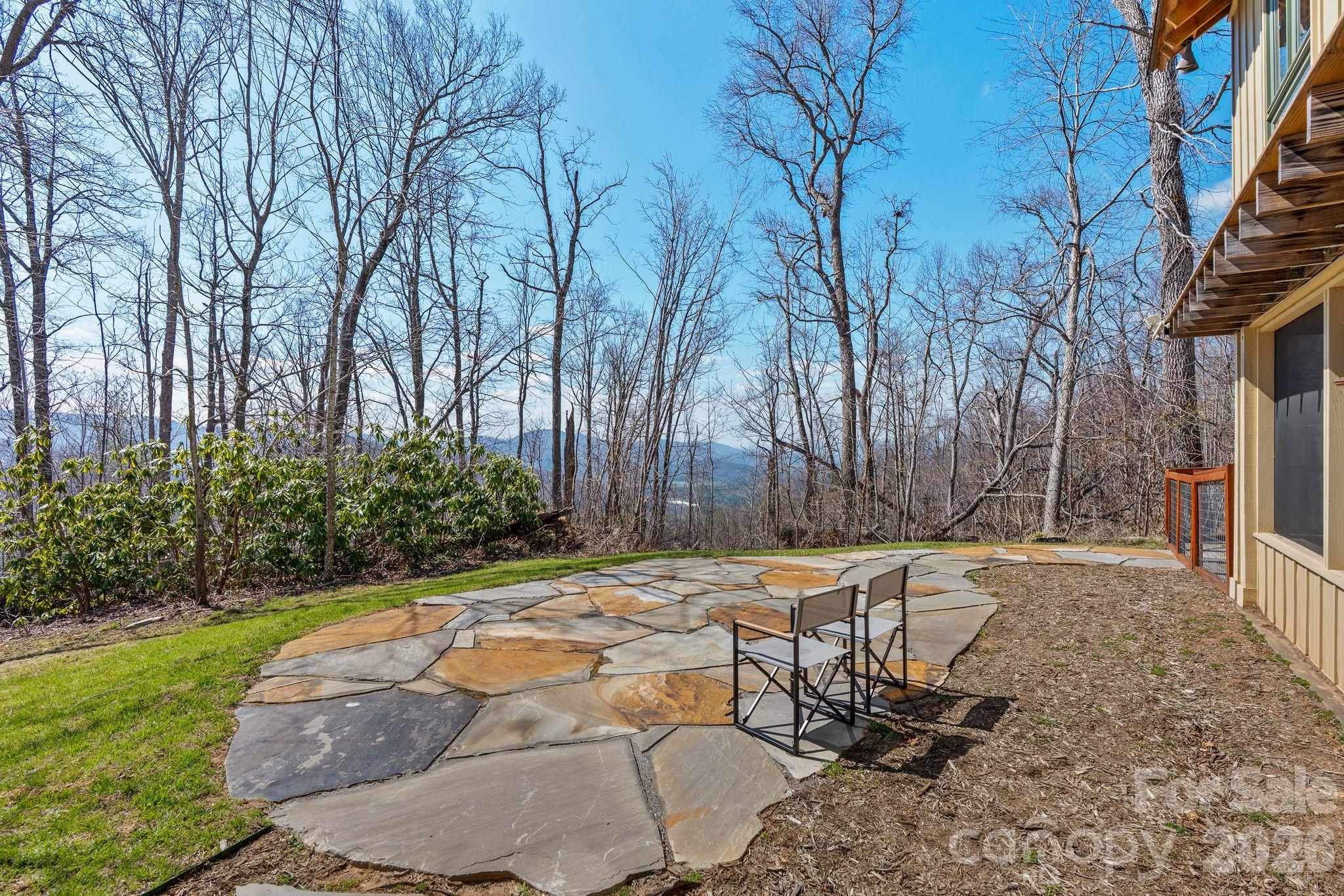 588 Long Branch Road — Swannanoa