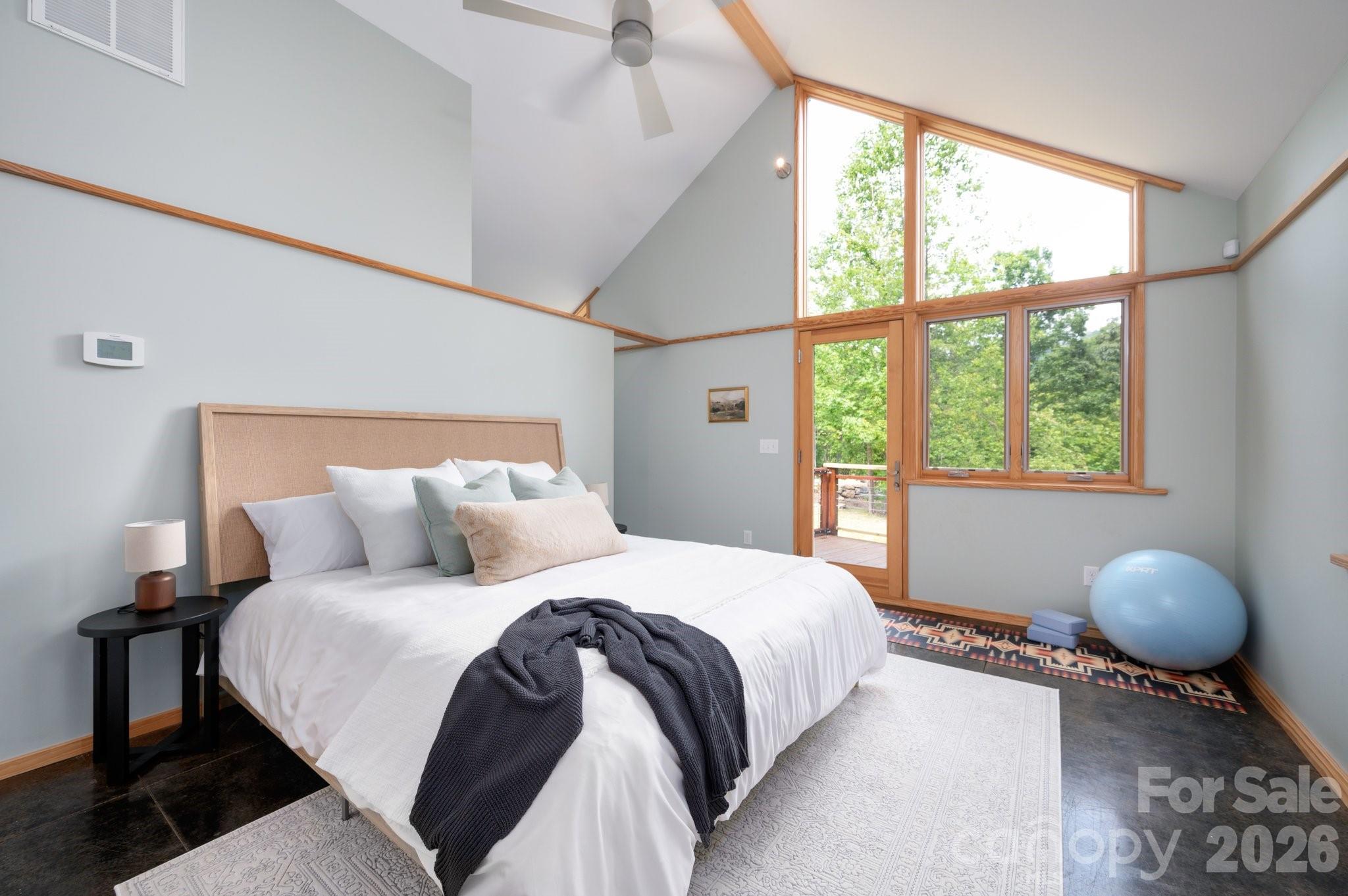 588 Long Branch Road — Swannanoa