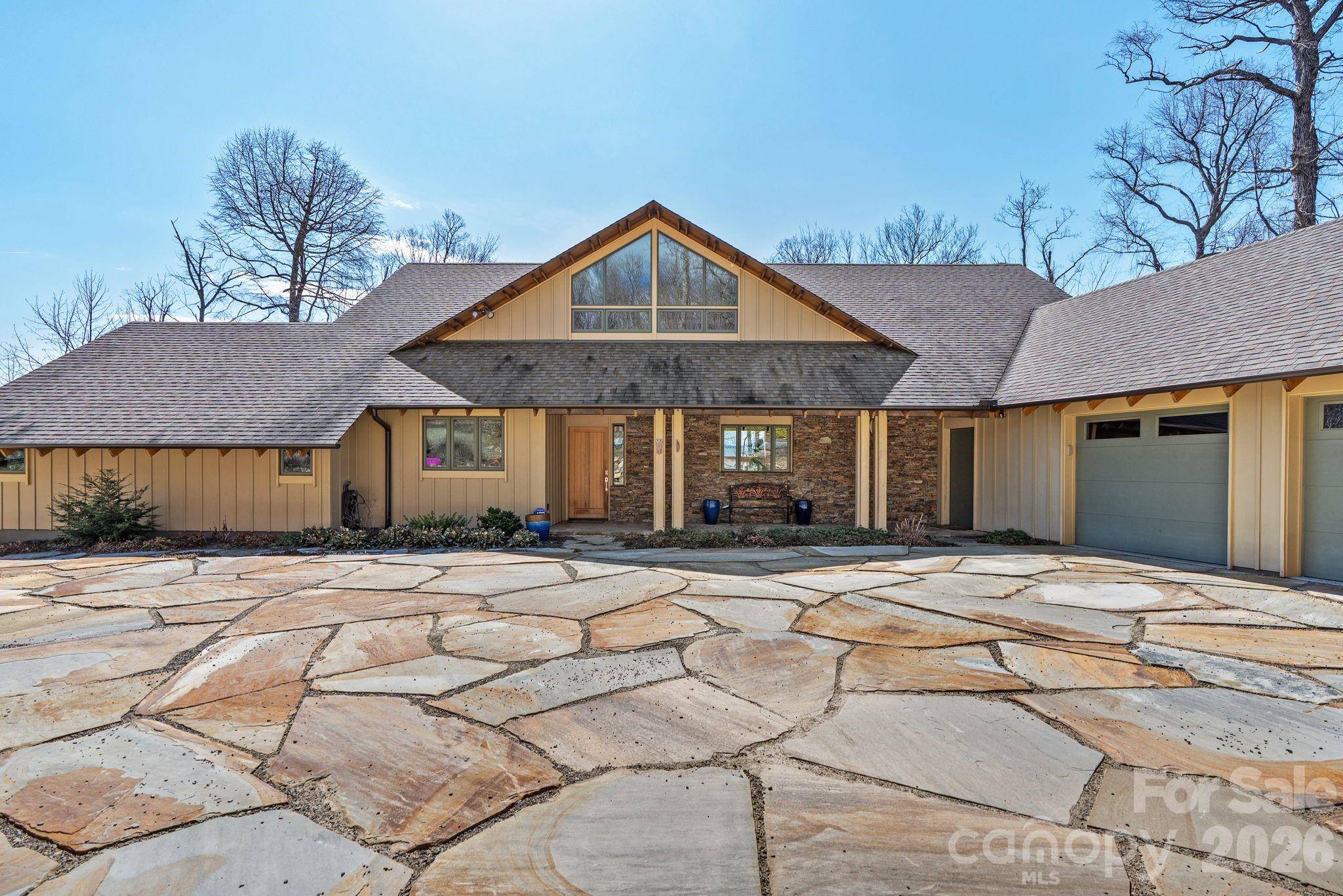 588 Long Branch Road — Swannanoa