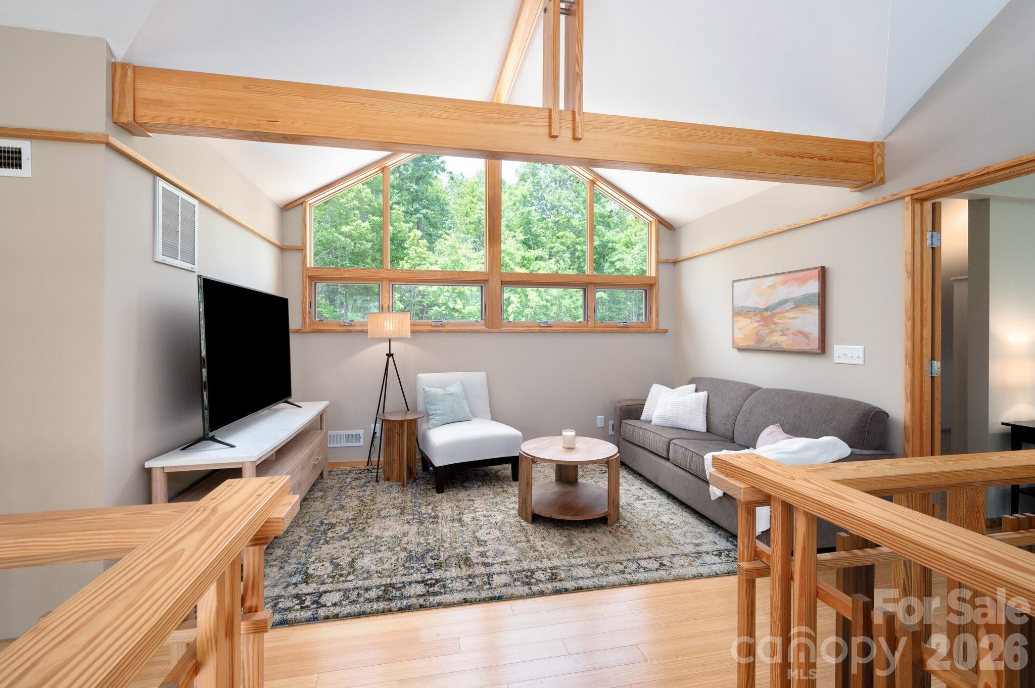 588 Long Branch Road — Swannanoa
