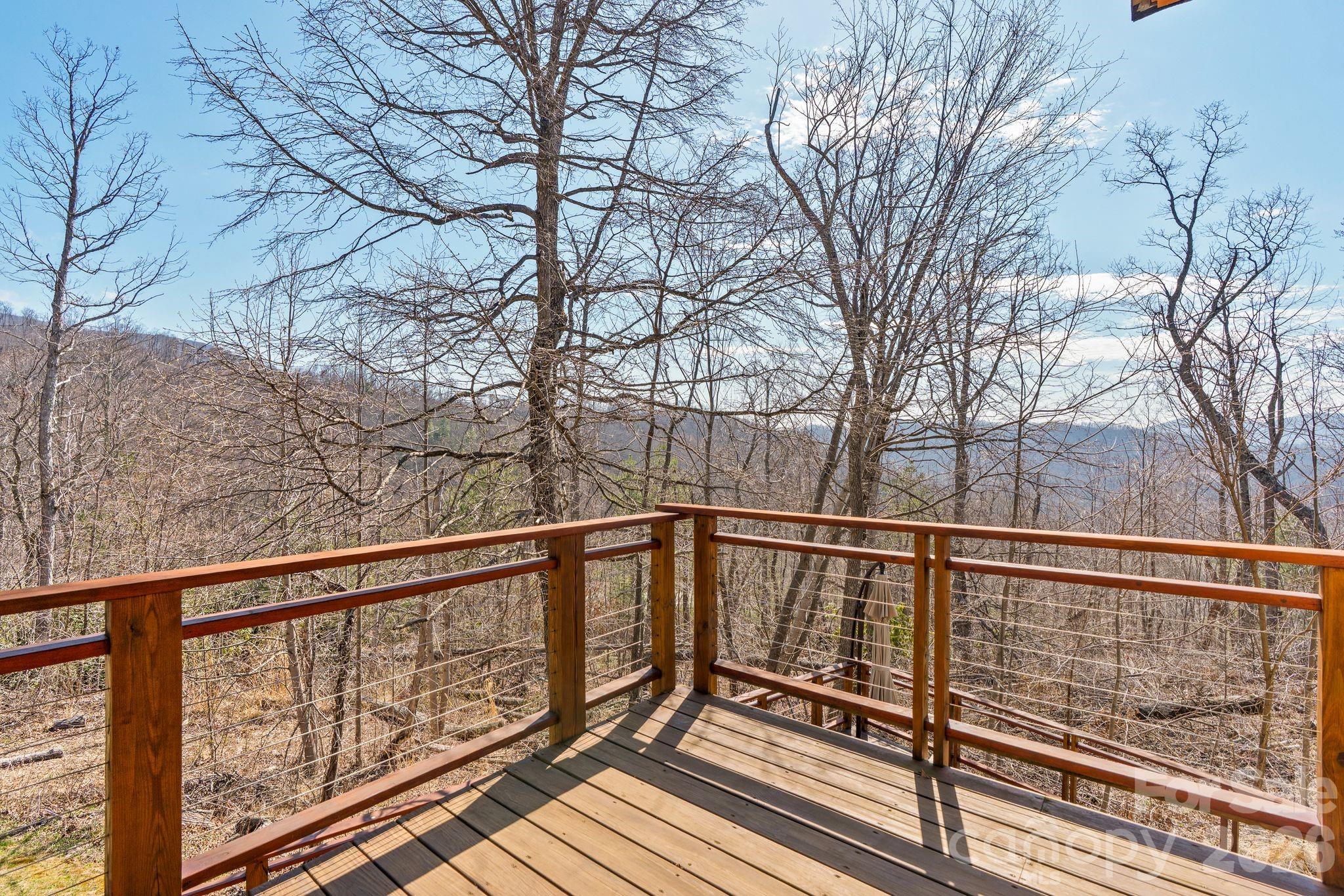 588 Long Branch Road — Swannanoa