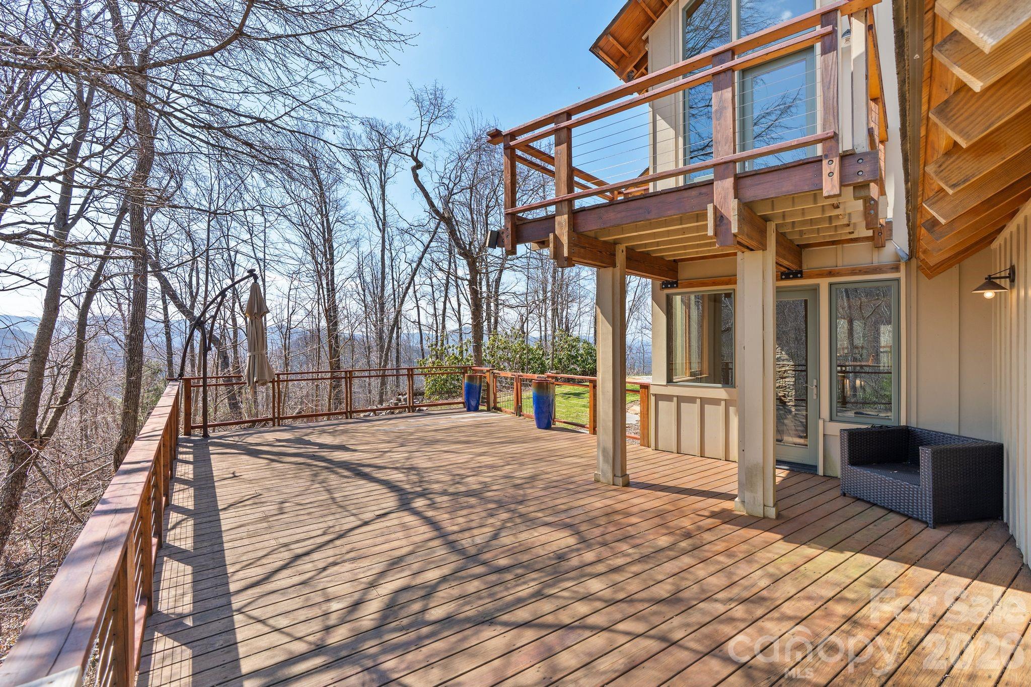 588 Long Branch Road — Swannanoa