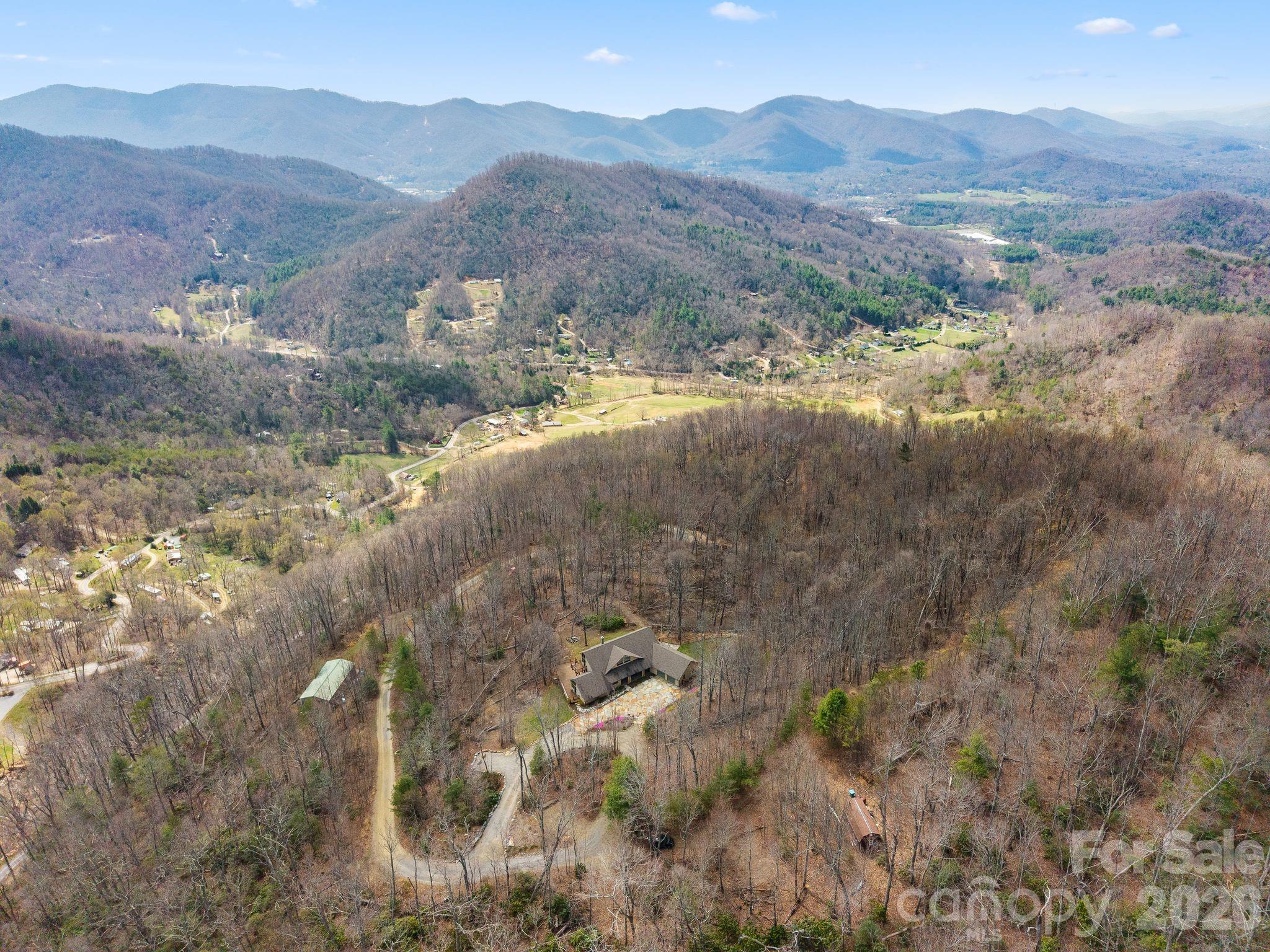 588 Long Branch Road — Swannanoa
