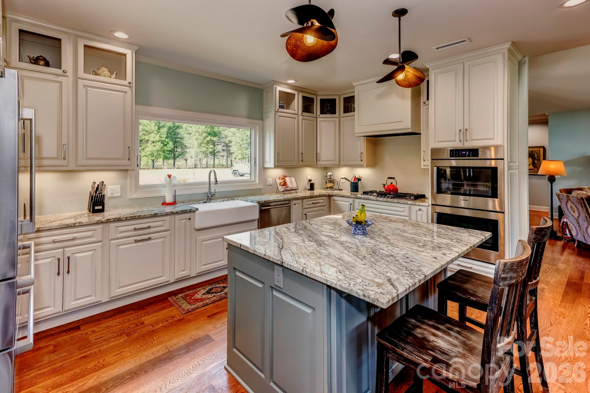 118 McOwenben Pass — Lake Lure