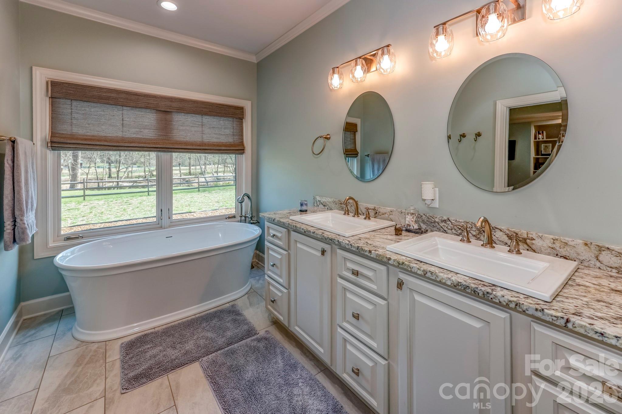 118 McOwenben Pass — Lake Lure
