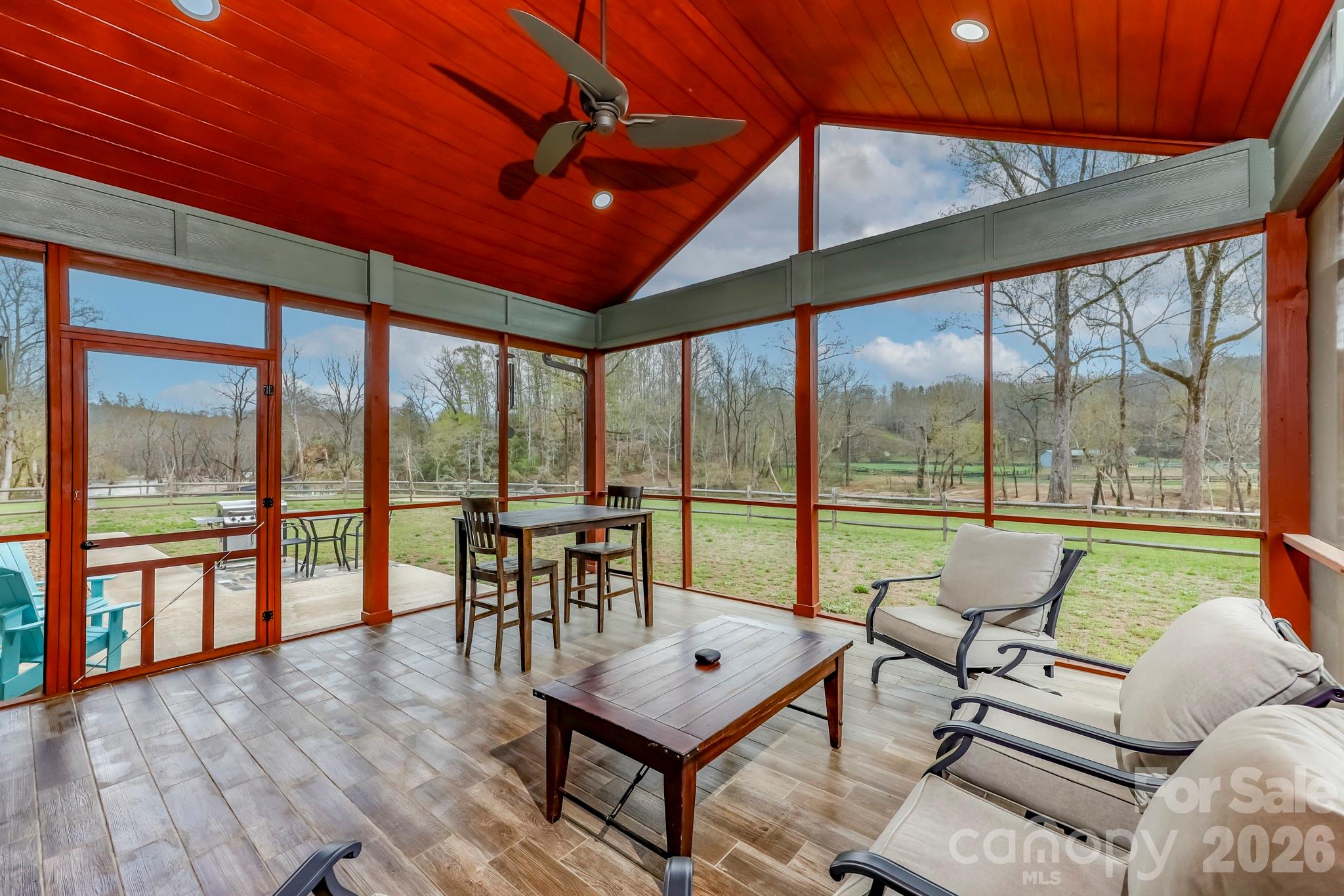 118 McOwenben Pass — Lake Lure