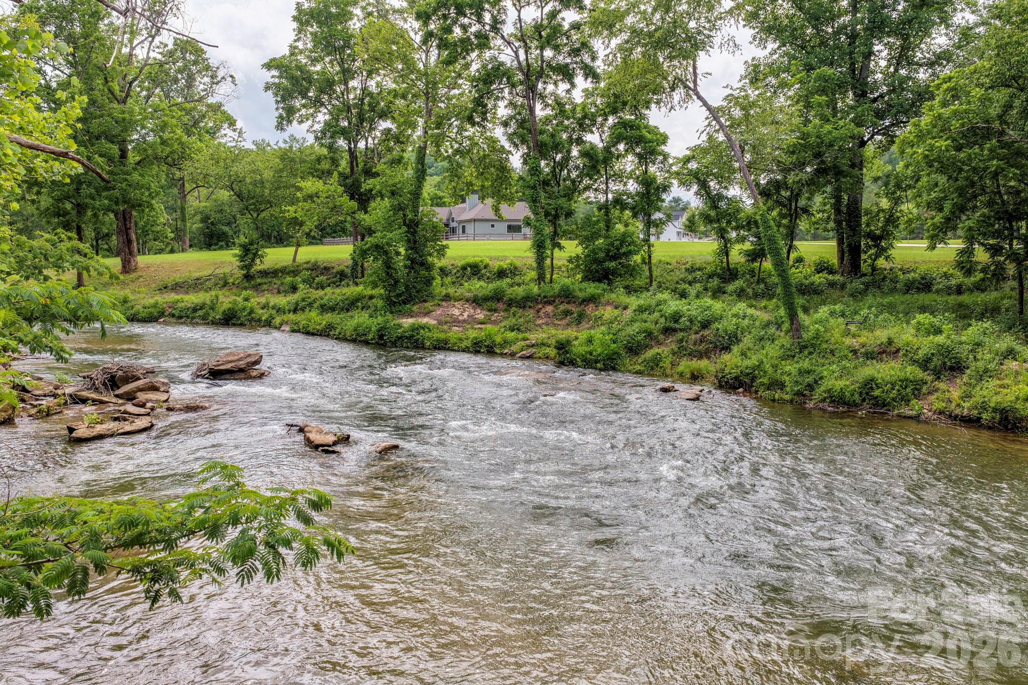 118 McOwenben Pass — Lake Lure