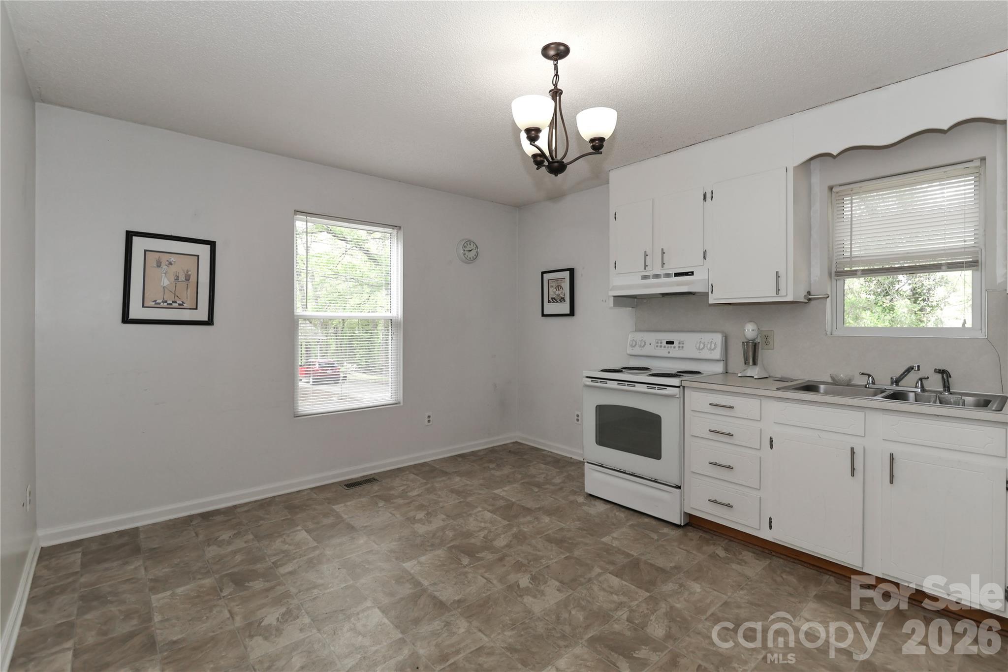 545 Gantt Street — Mooresville