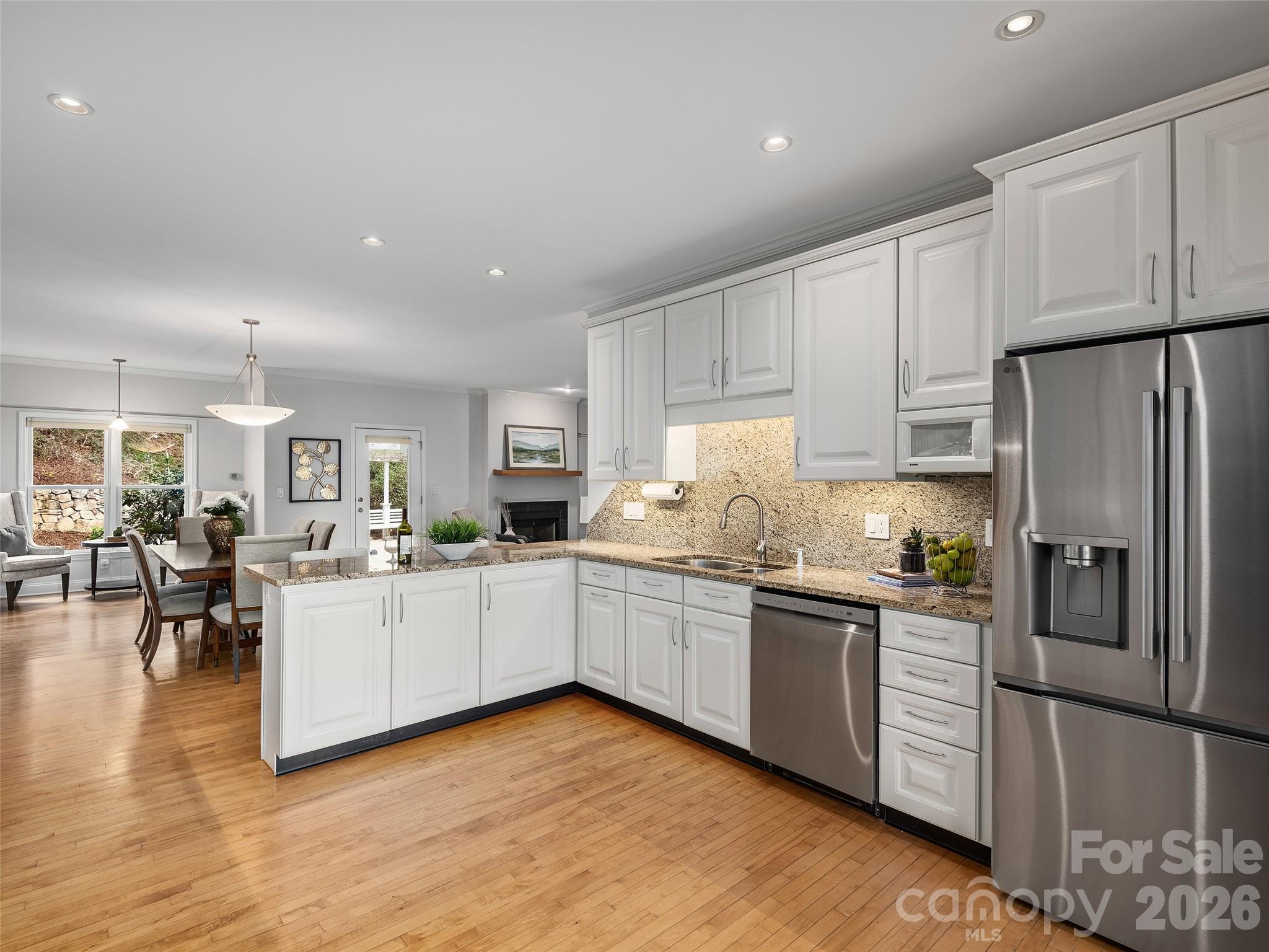 101 Skyview Drive — Asheville