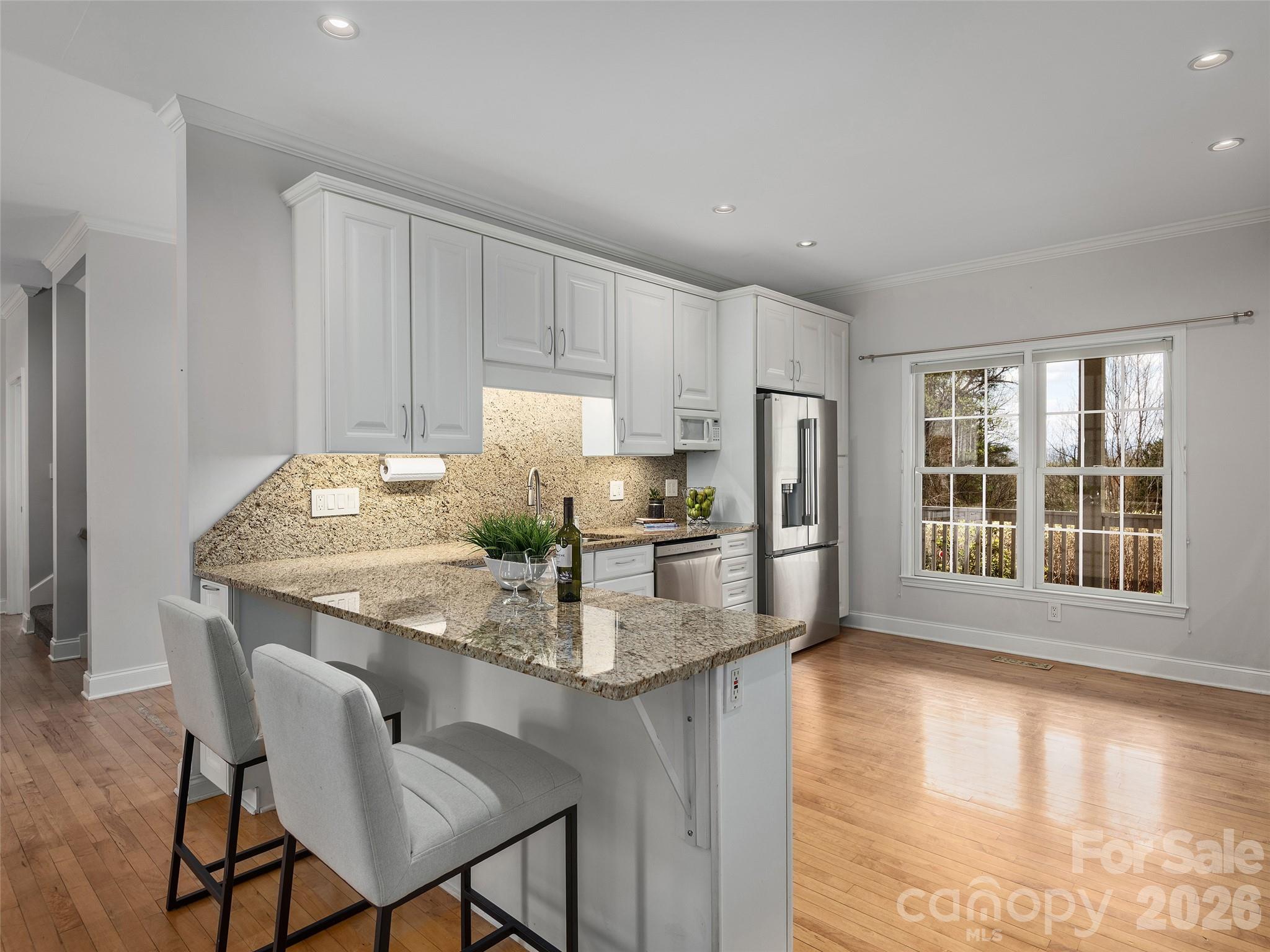 101 Skyview Drive — Asheville