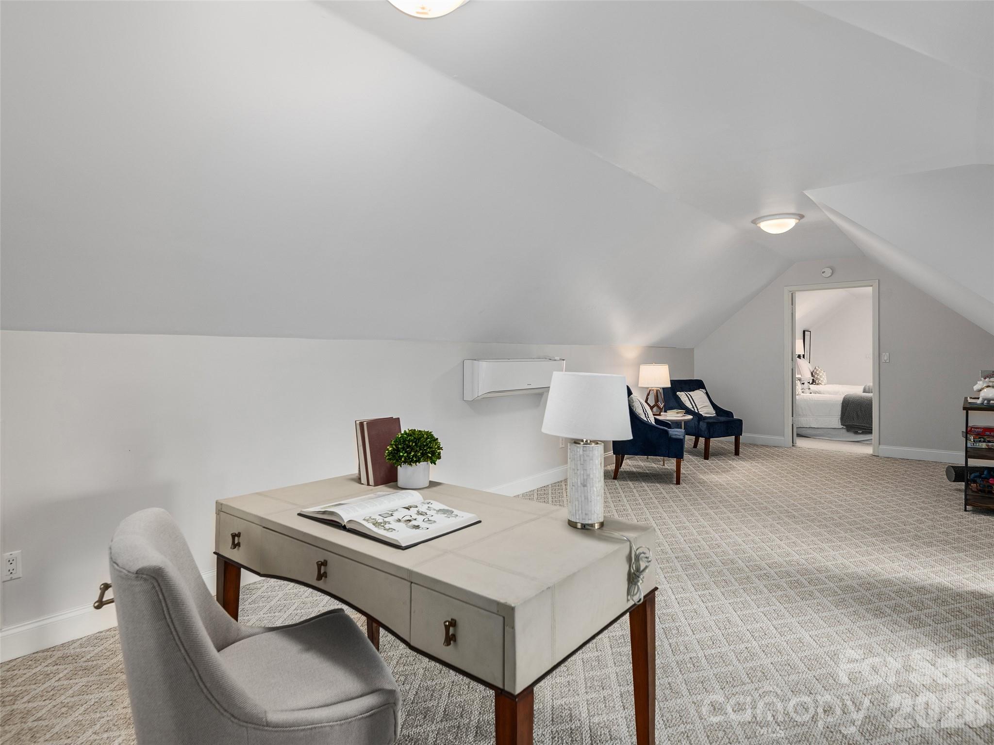 101 Skyview Drive — Asheville