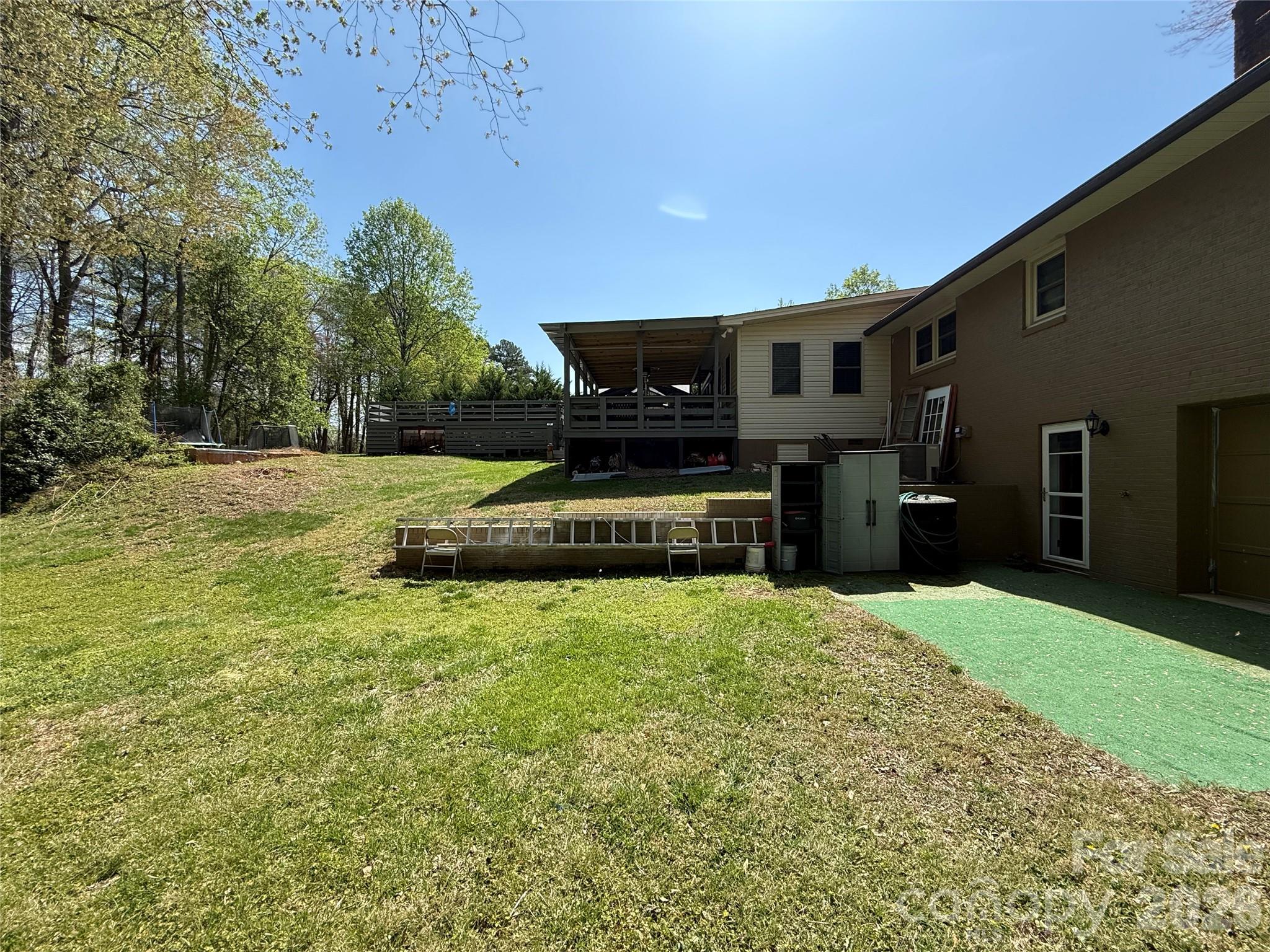 3309 40th Avenue Place NE — Hickory