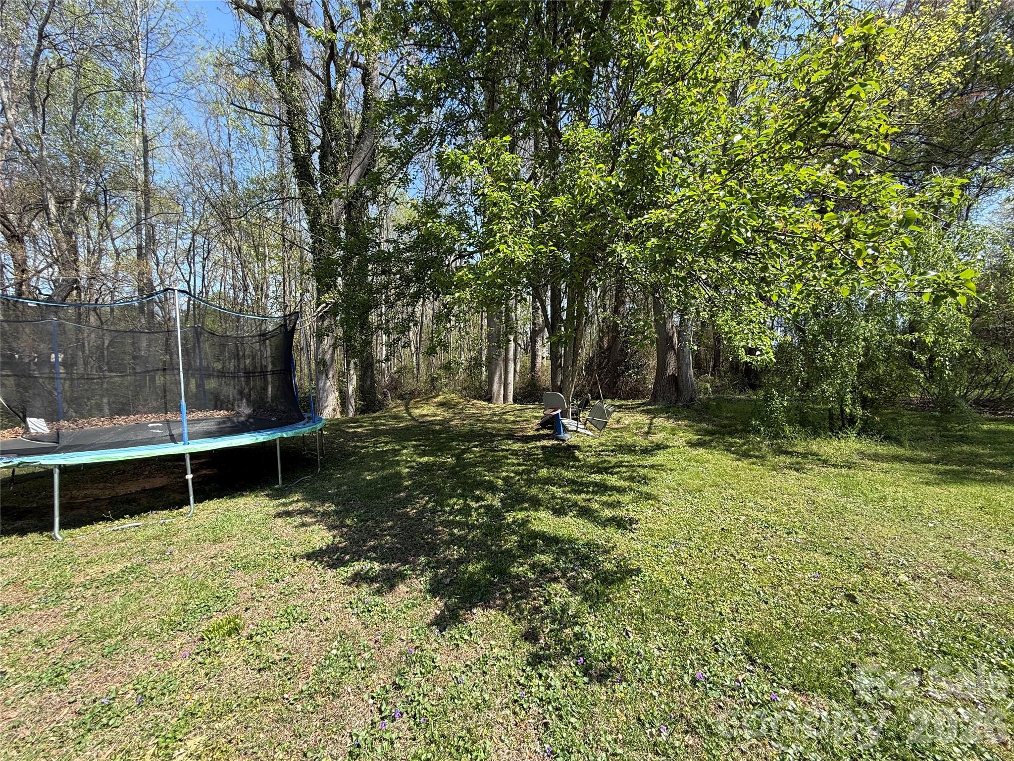 3309 40th Avenue Place NE — Hickory