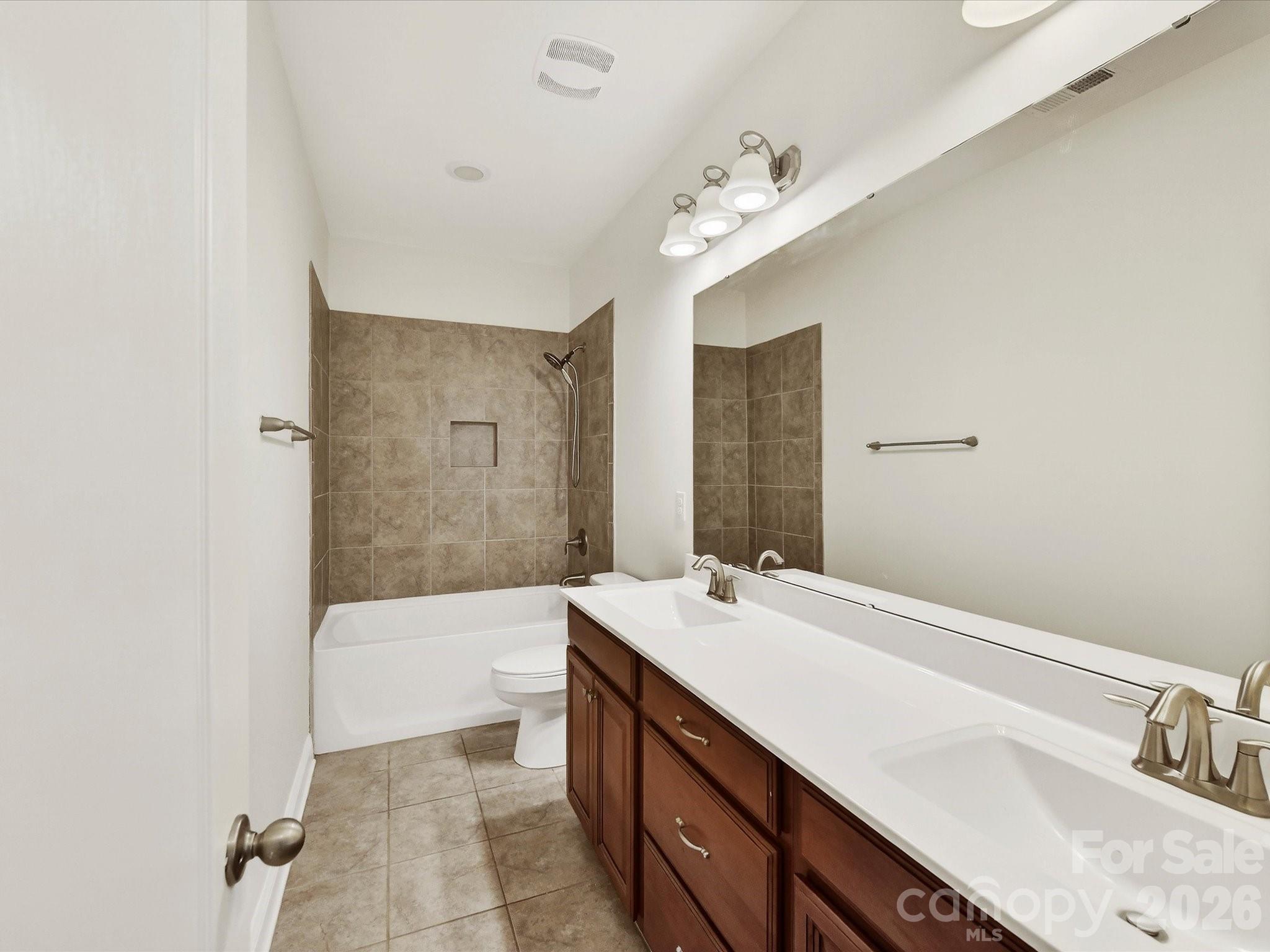 2887 Collaroy Road — Waxhaw