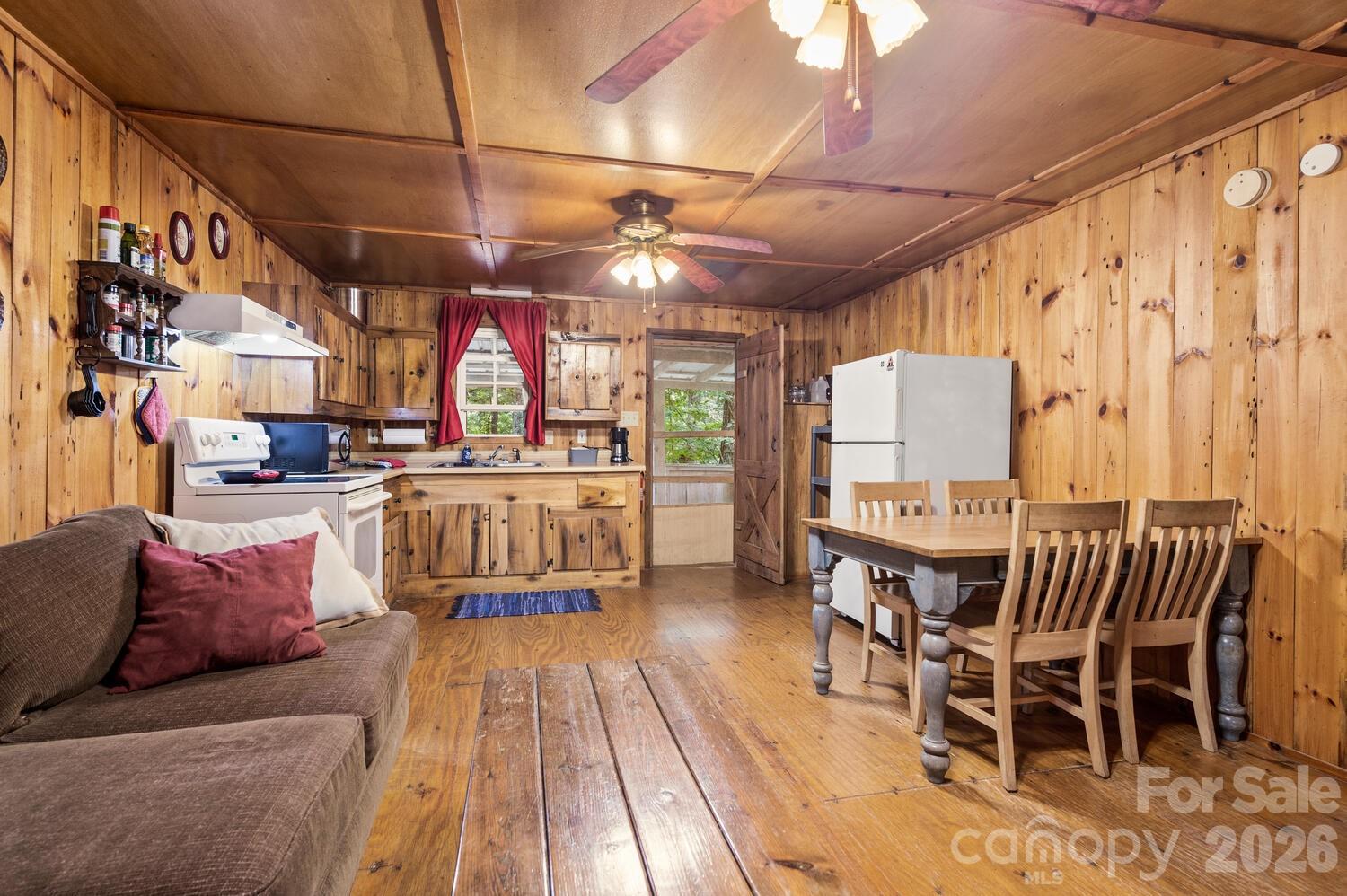 286 Rebel Drive — Hot Springs