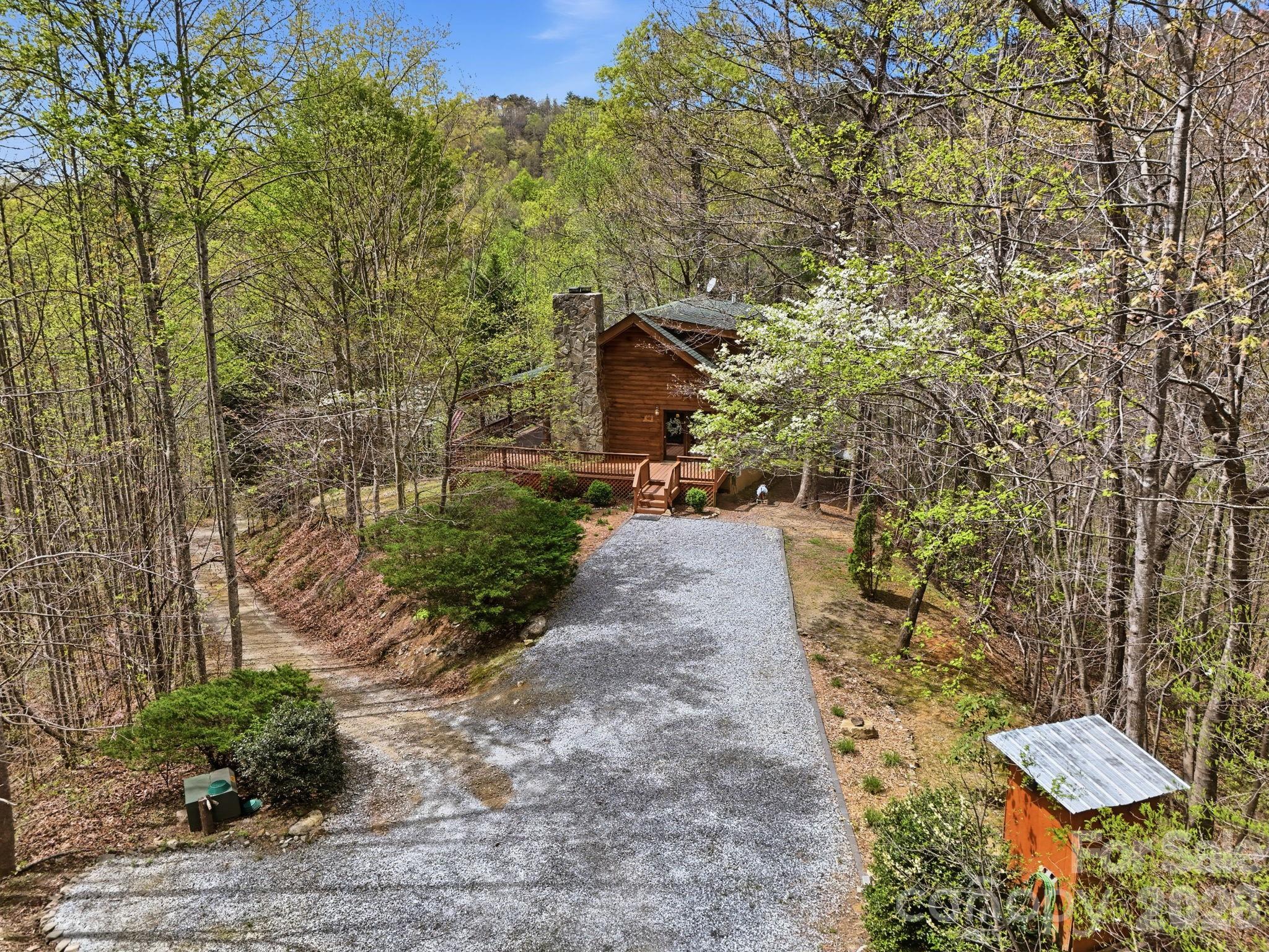 3455 Valley Drive — Lenoir