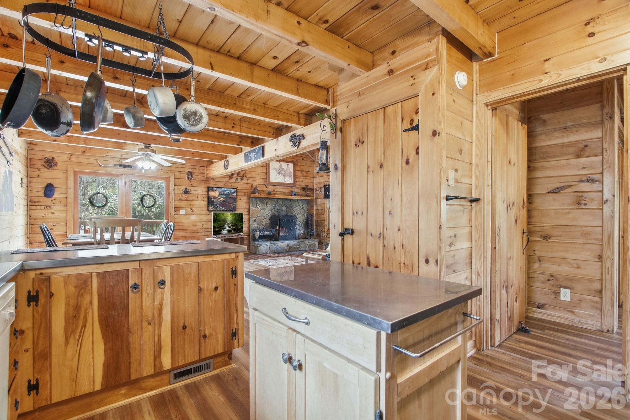 3455 Valley Drive — Lenoir