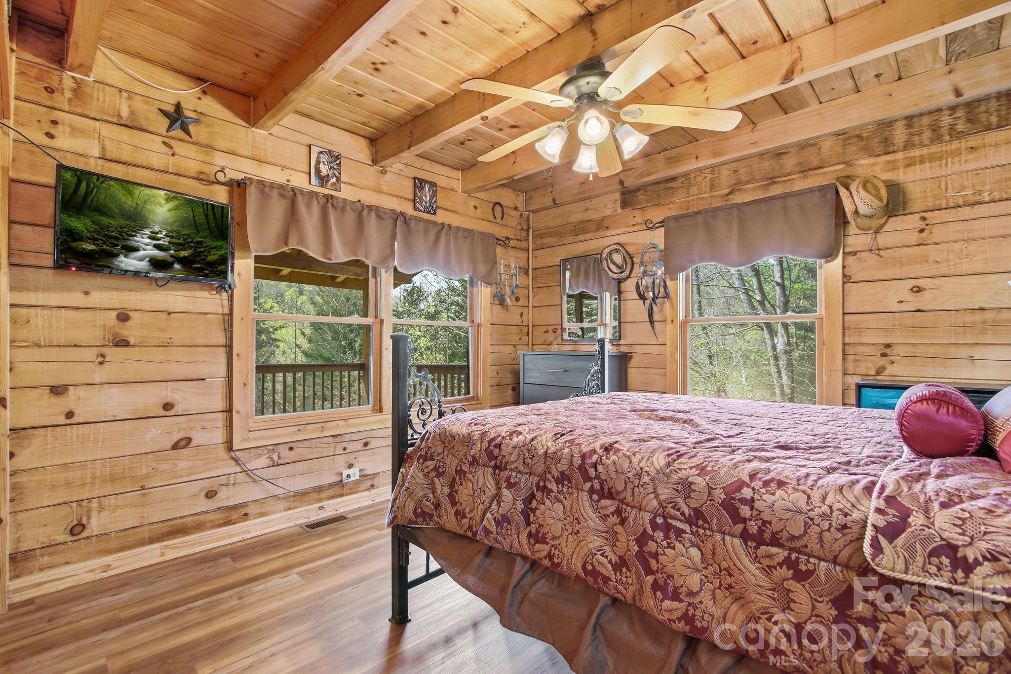 3455 Valley Drive — Lenoir