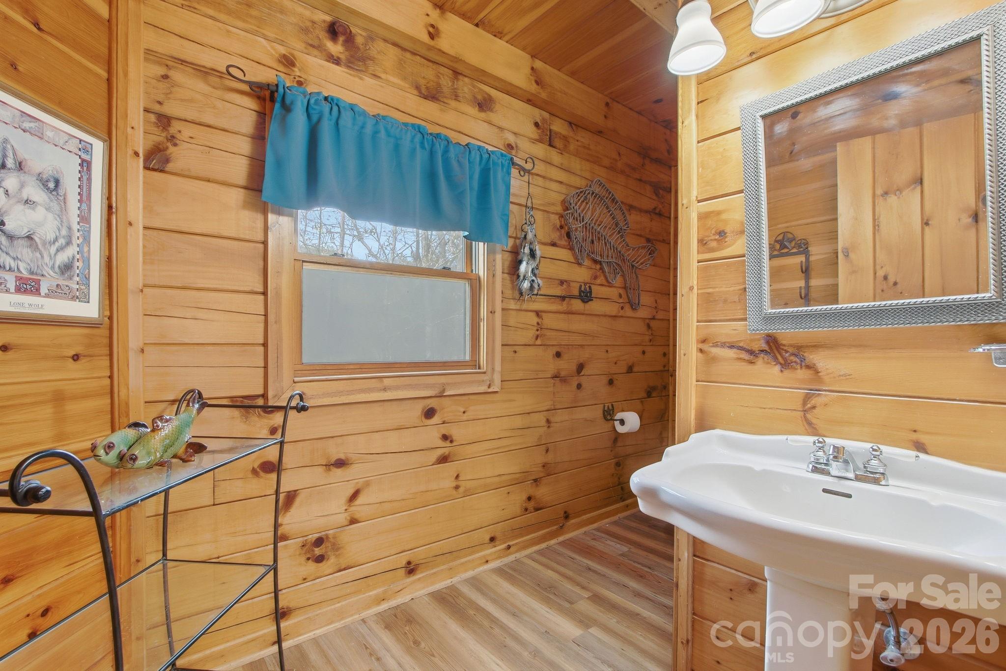3455 Valley Drive — Lenoir