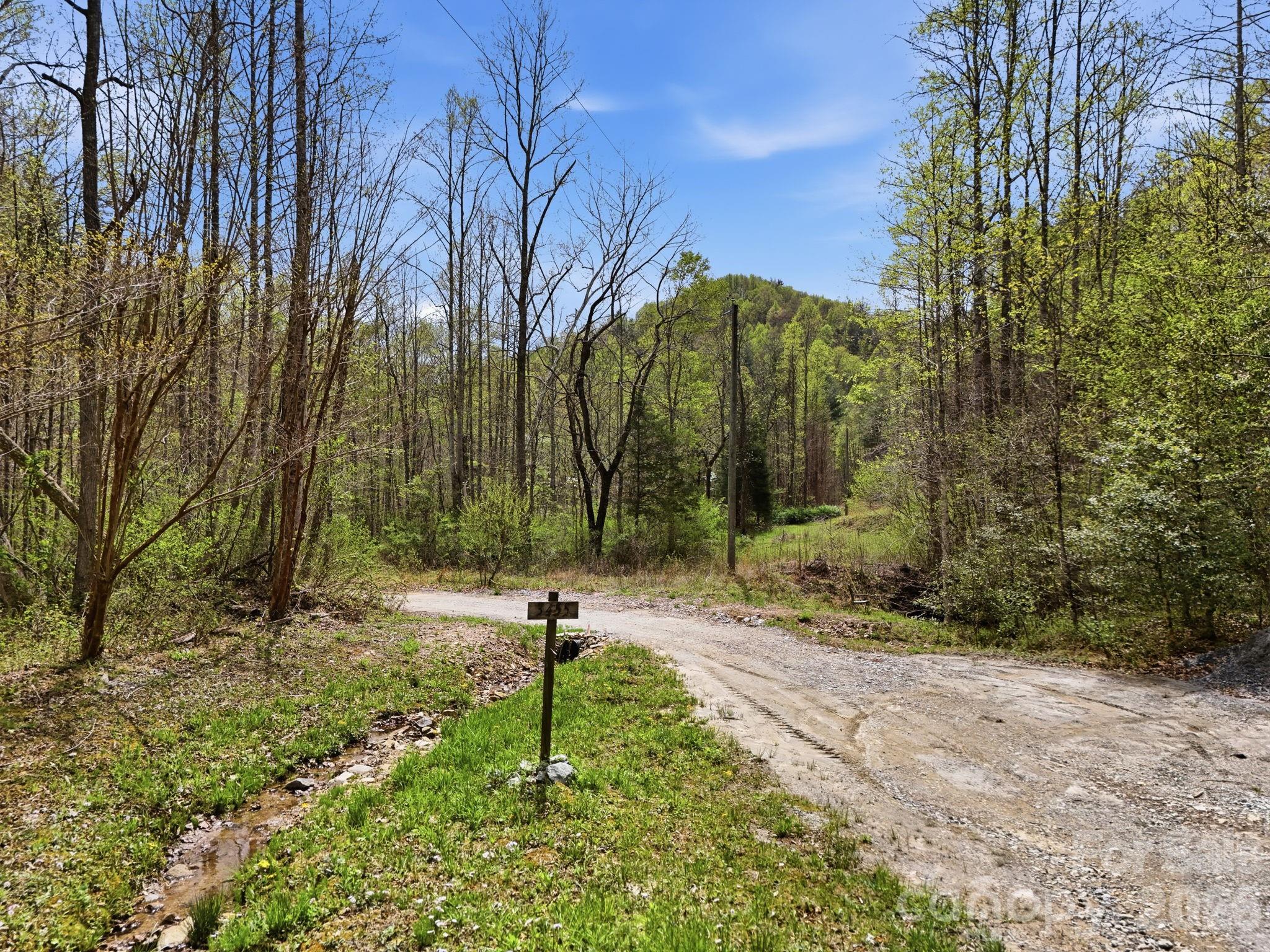 3455 Valley Drive — Lenoir