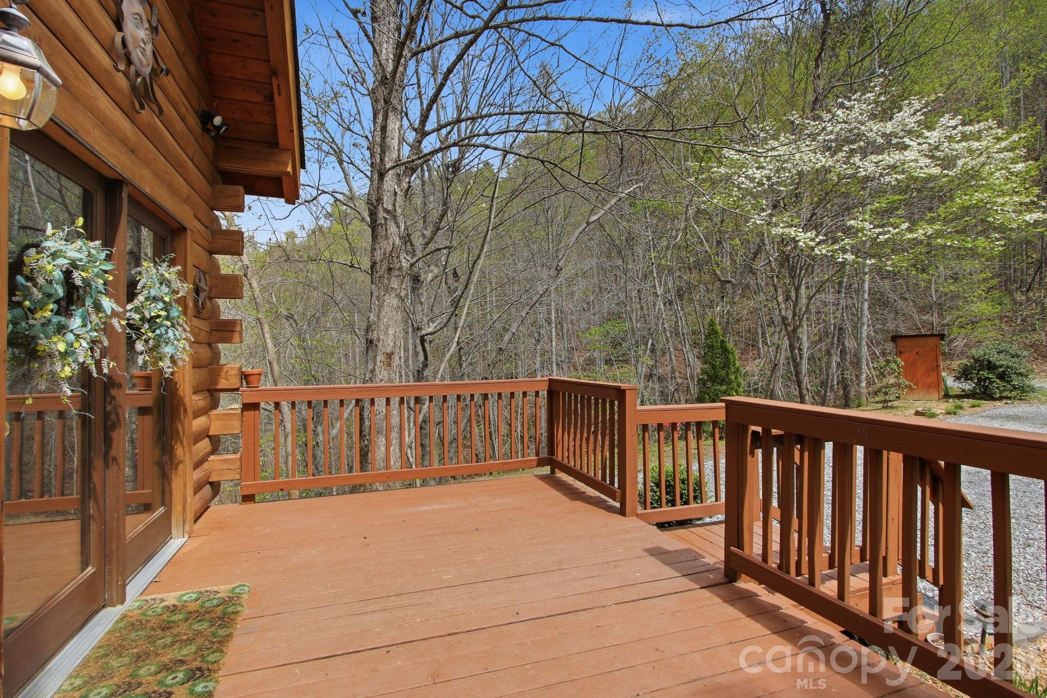 3455 Valley Drive — Lenoir