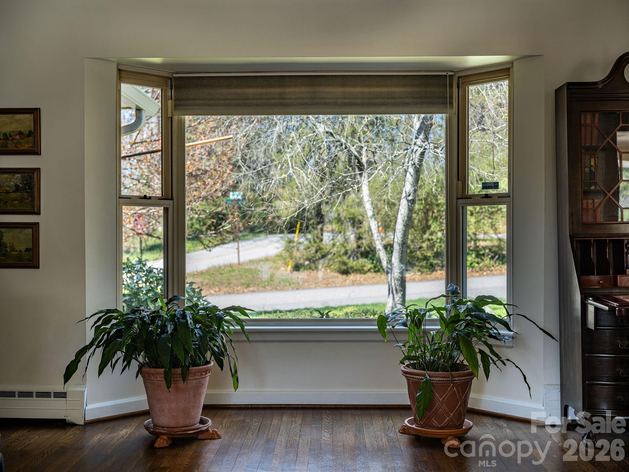 4 Dogwood Road — Asheville