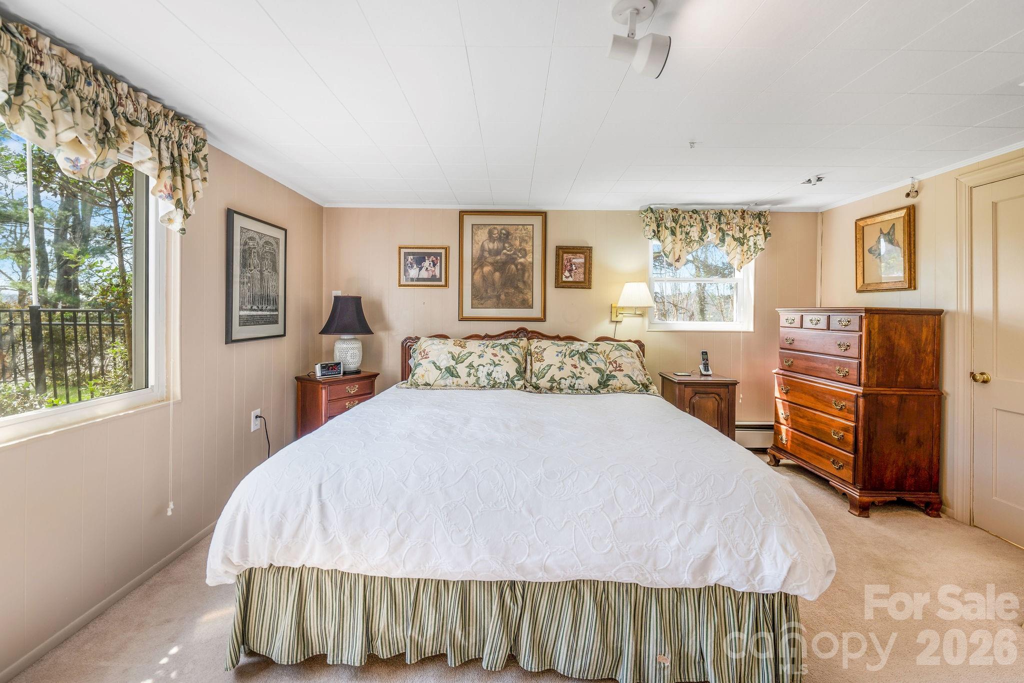 4 Dogwood Road — Asheville