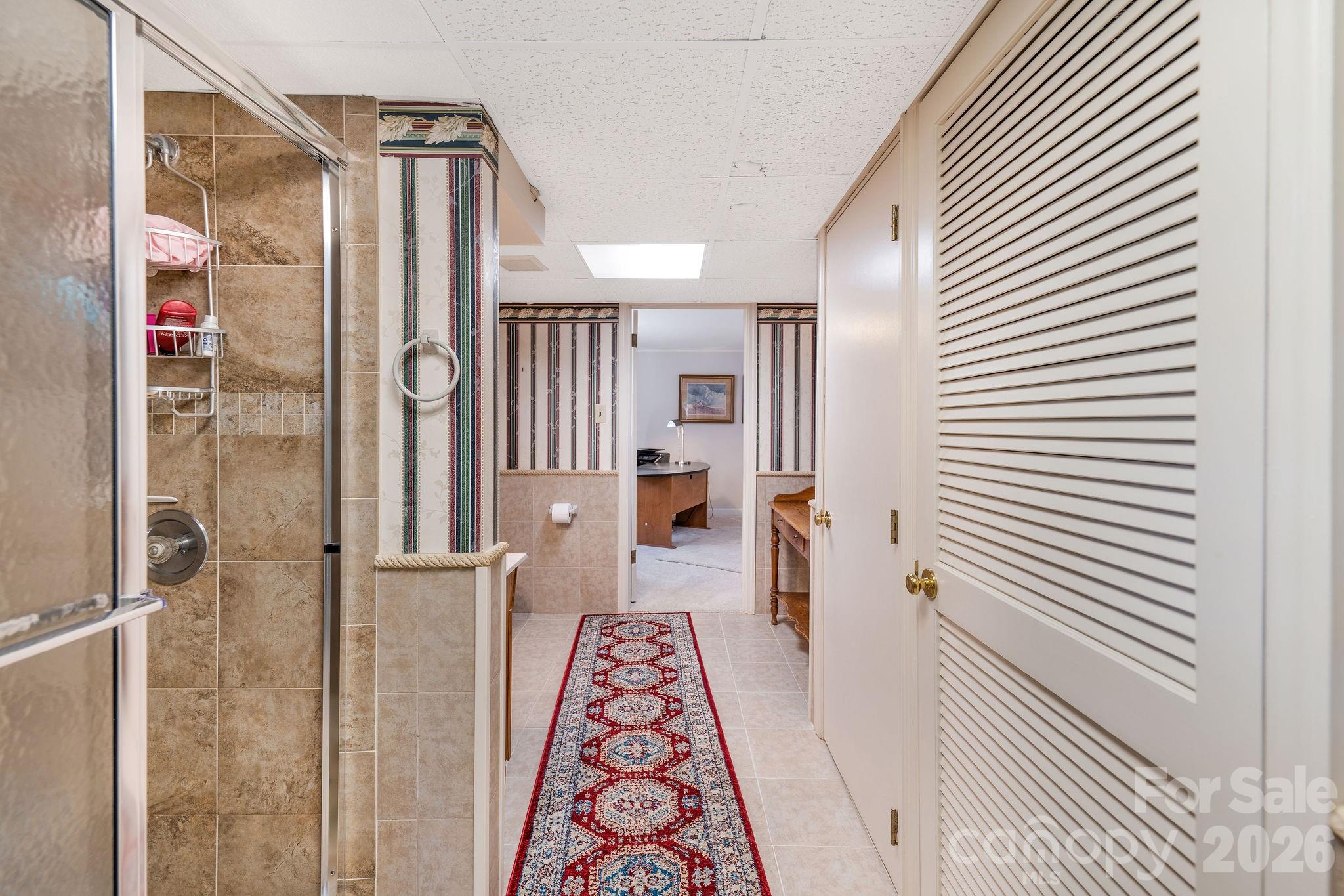 4 Dogwood Road — Asheville