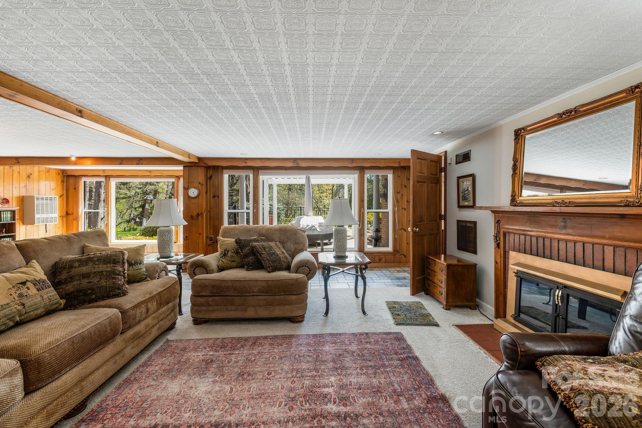 4 Dogwood Road — Asheville
