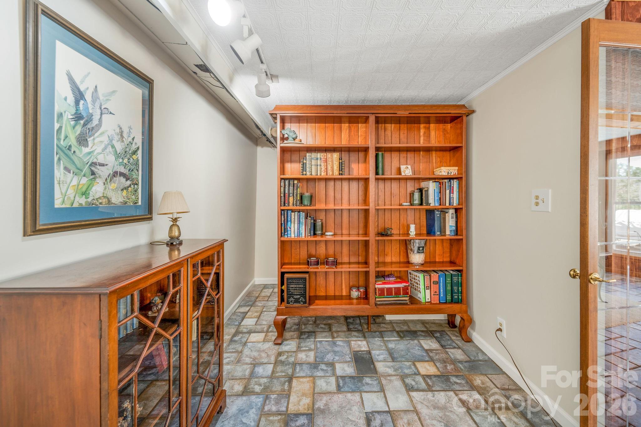 4 Dogwood Road — Asheville