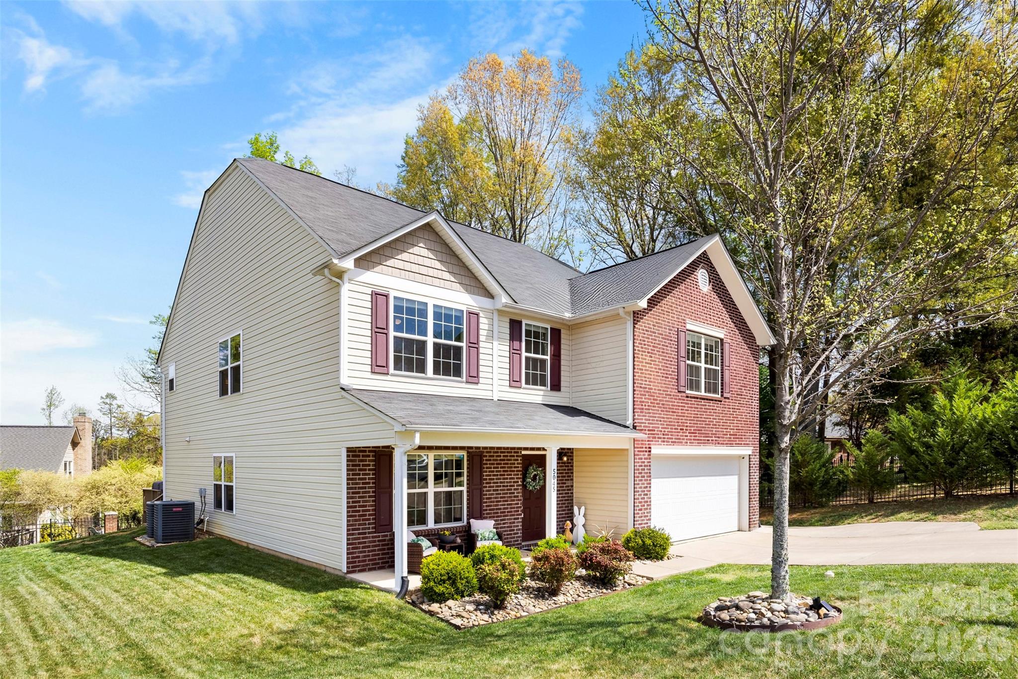 5045 Ashley Place Drive — Bessemer City