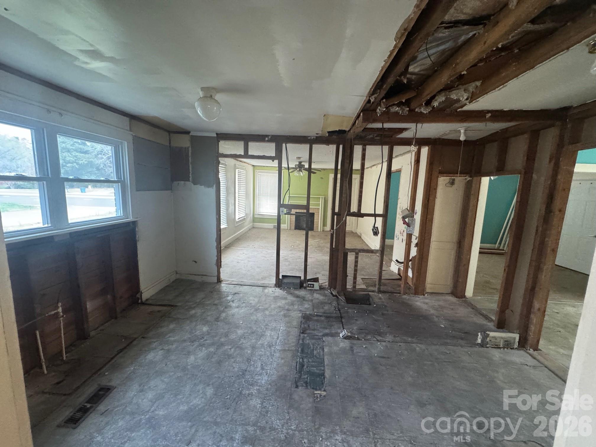 3325 Statesville Boulevard — Salisbury