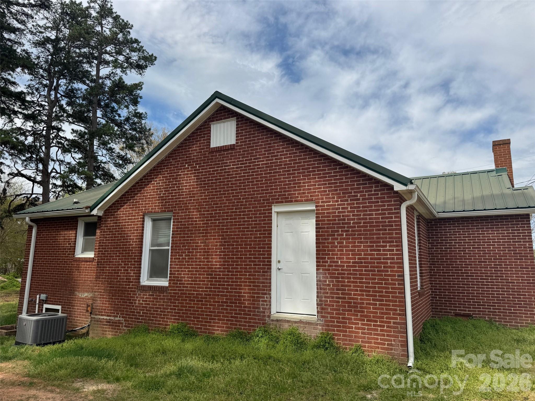 3325 Statesville Boulevard — Salisbury