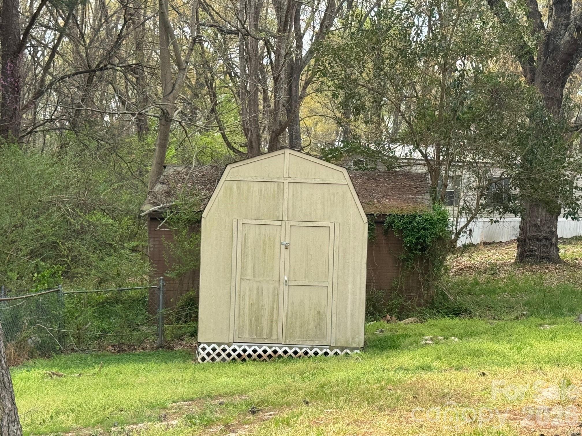 3325 Statesville Boulevard — Salisbury