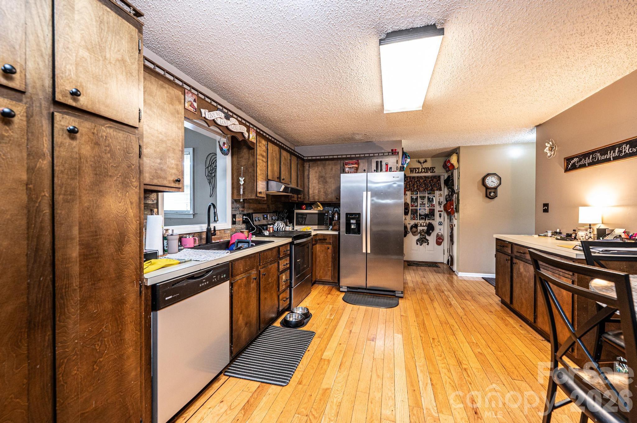 3229 15th Avenue NE — Conover