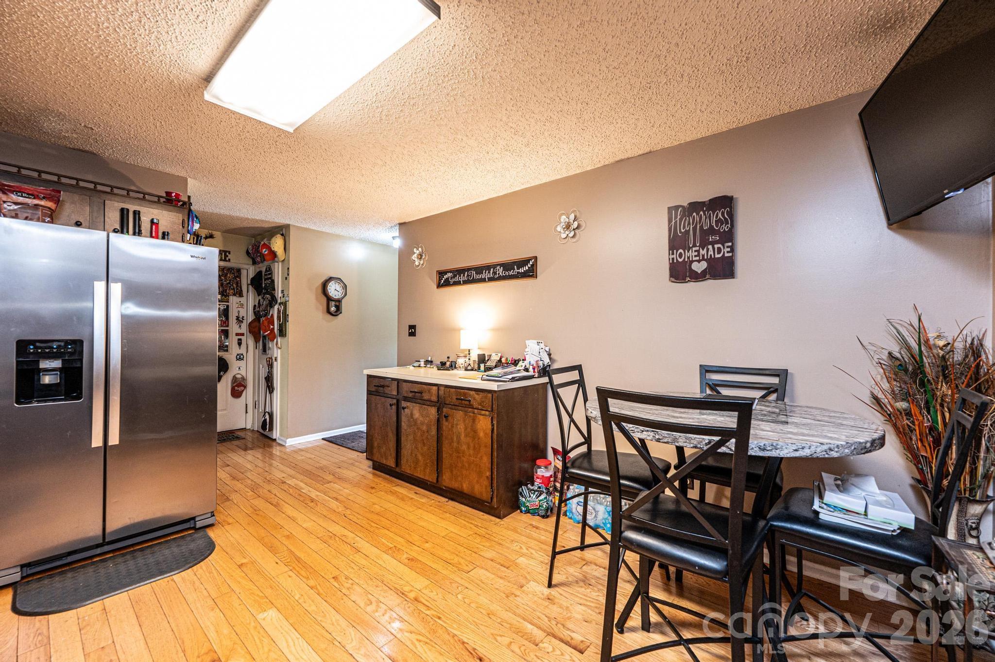 3229 15th Avenue NE — Conover