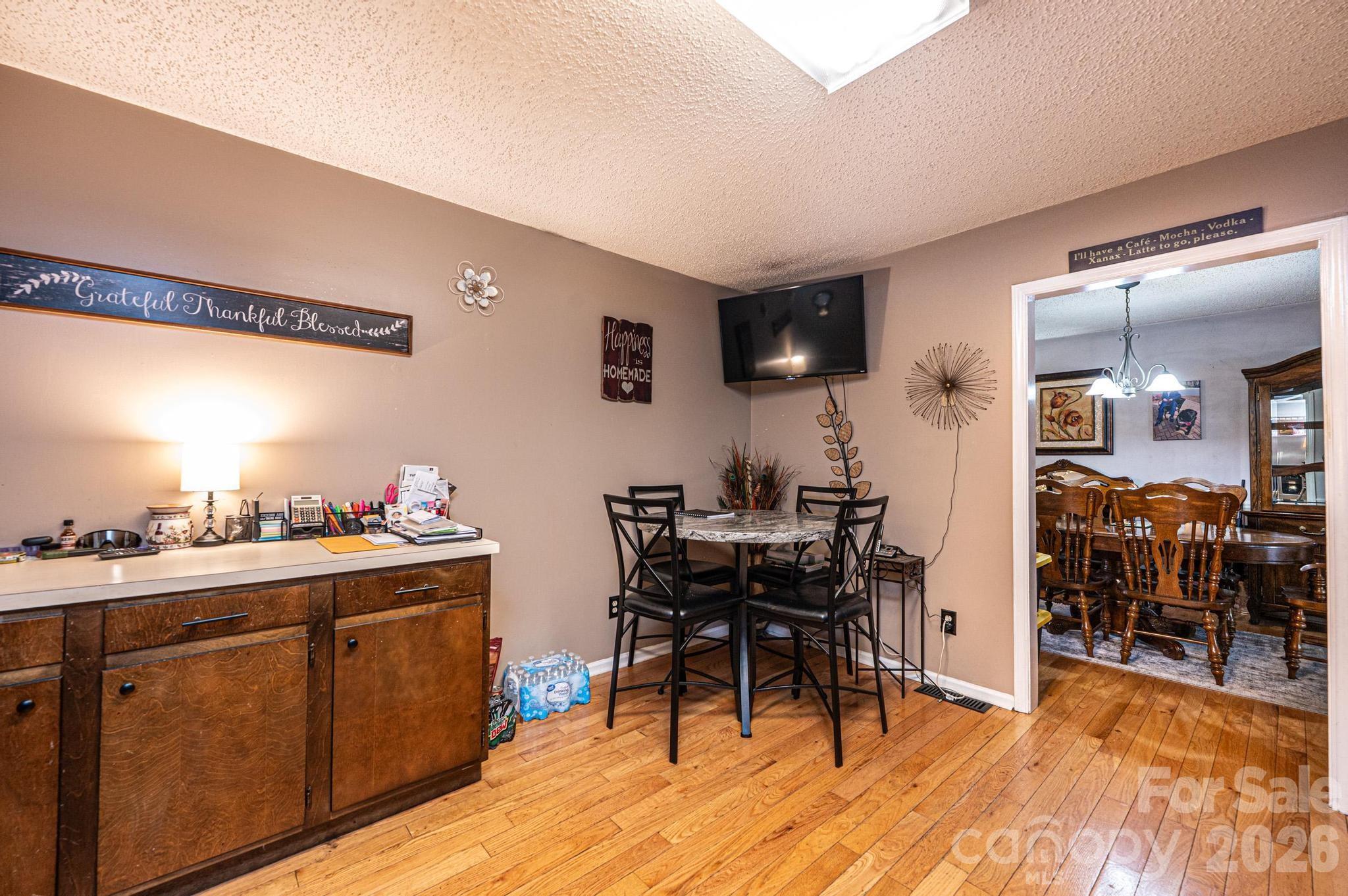 3229 15th Avenue NE — Conover