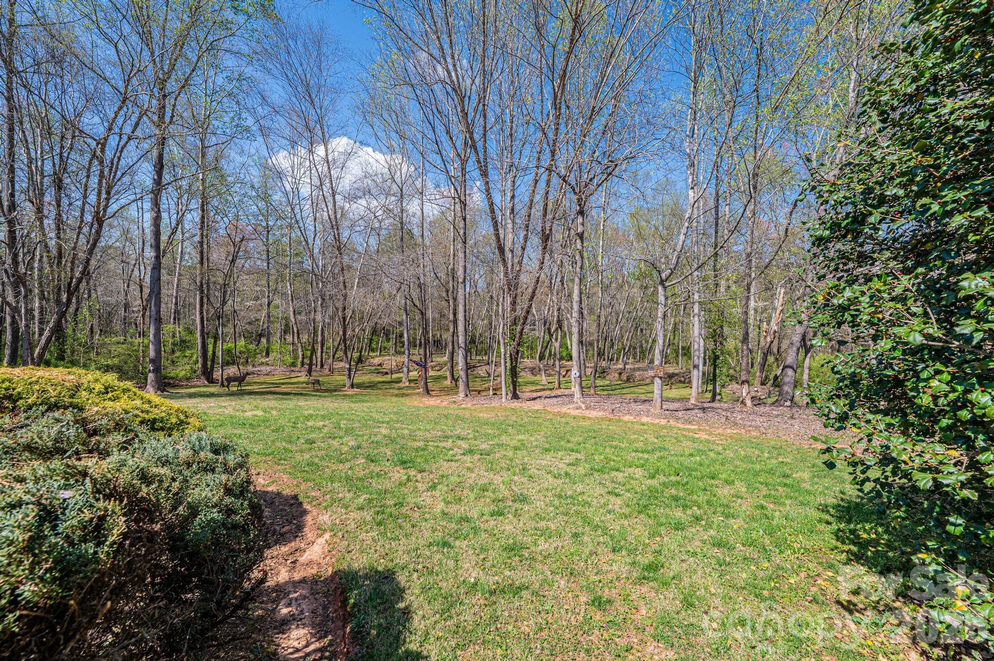 3229 15th Avenue NE — Conover