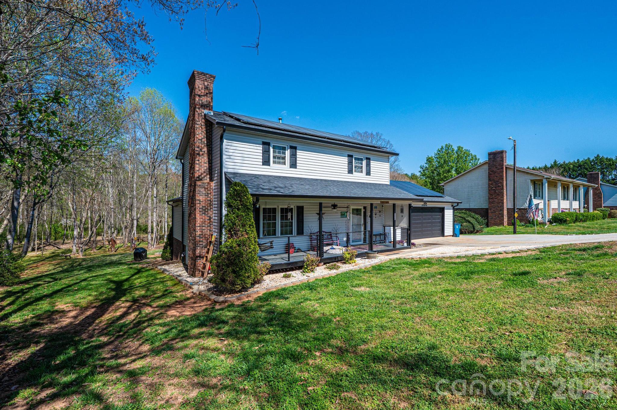 3229 15th Avenue NE — Conover