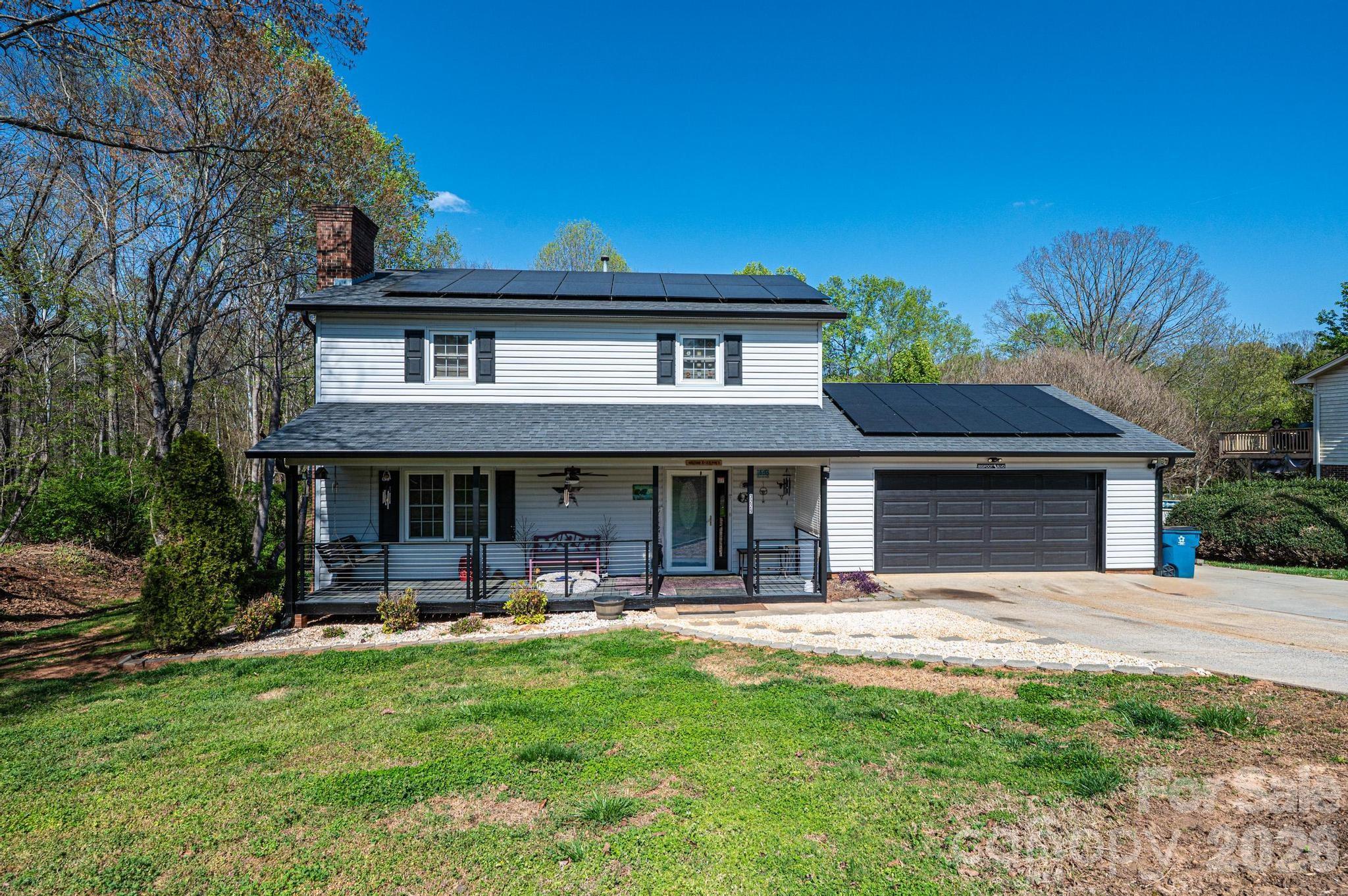 3229 15th Avenue NE — Conover