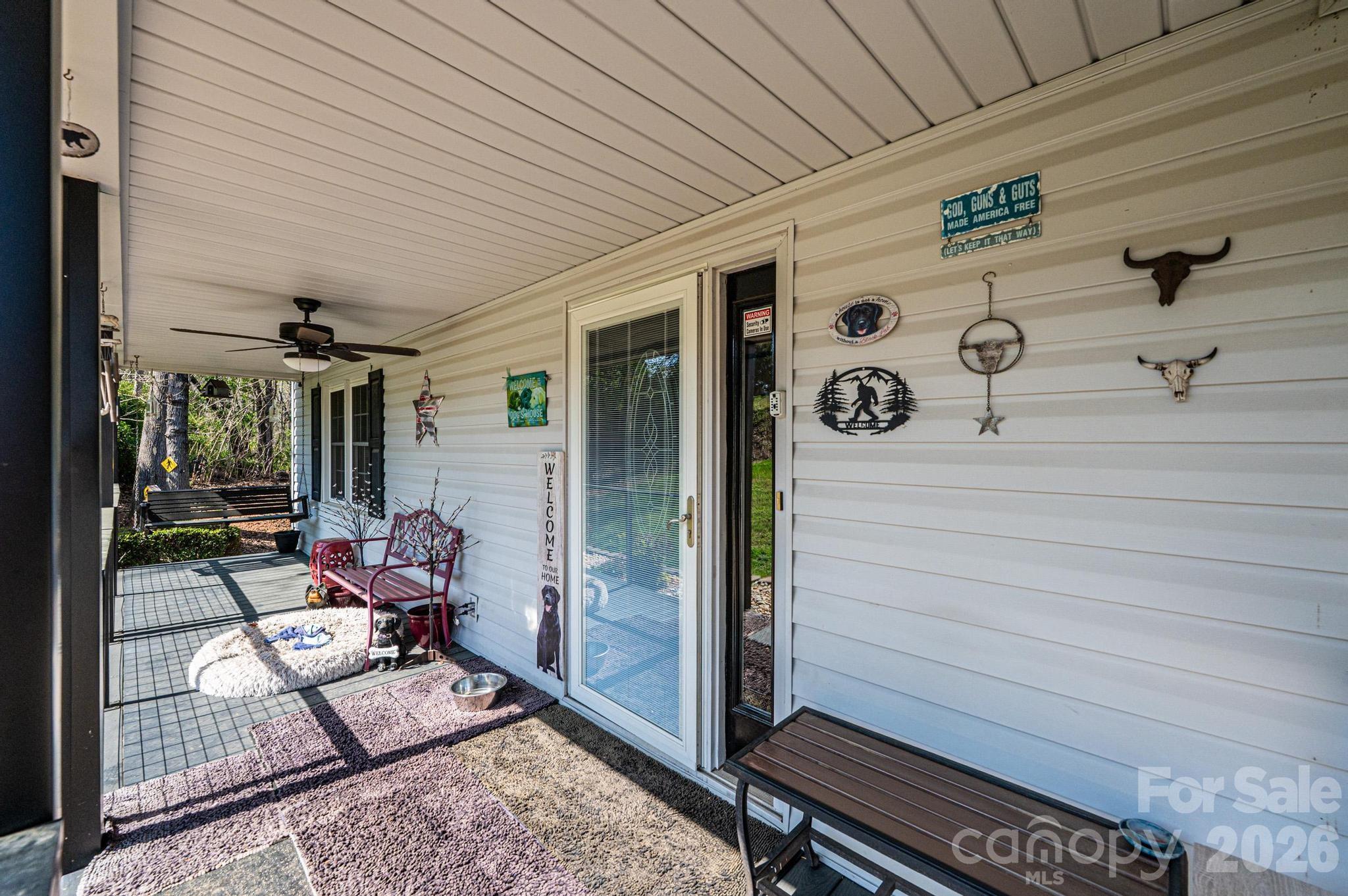 3229 15th Avenue NE — Conover
