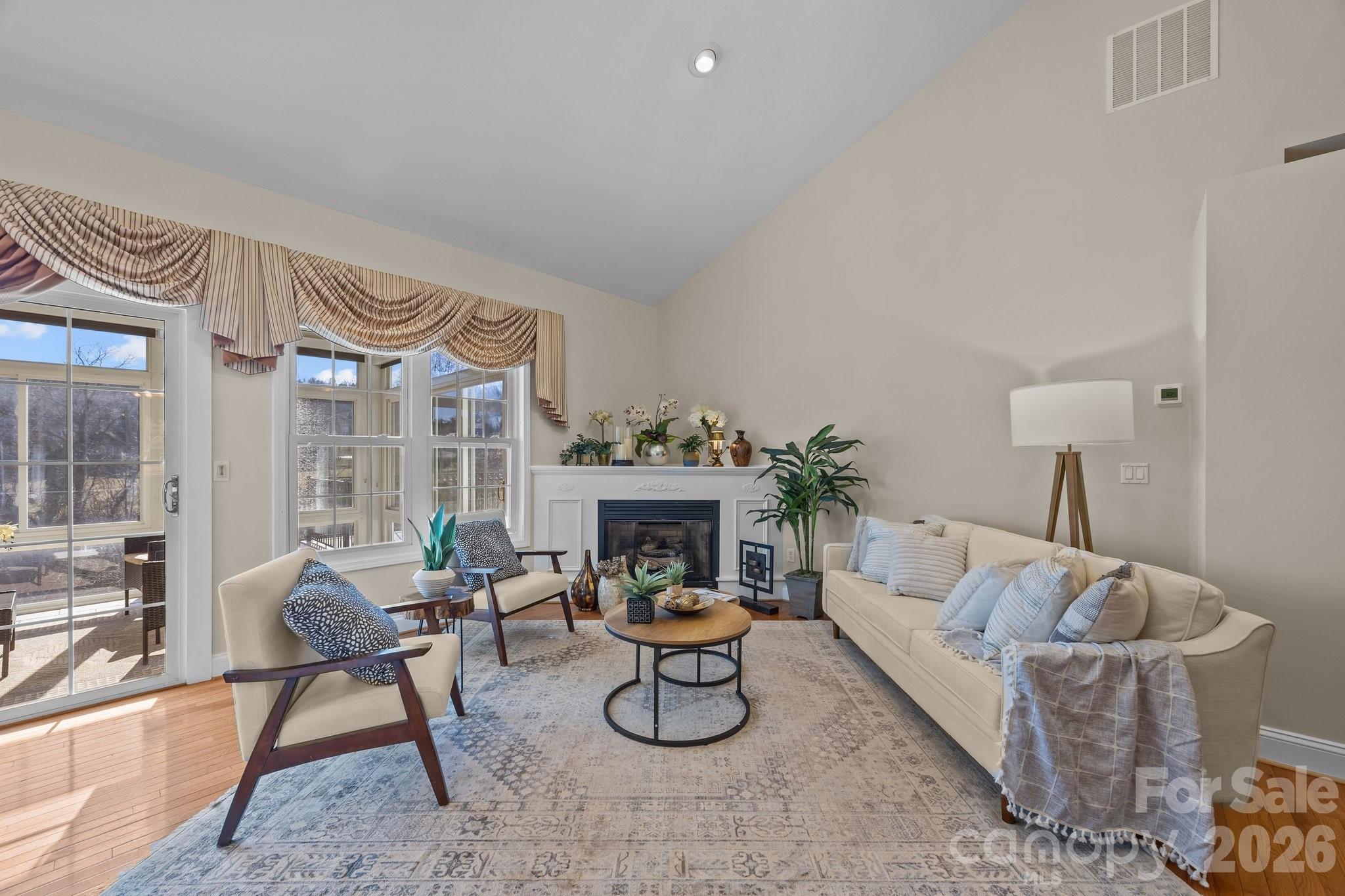 612 Vista Falls Road — Mills River